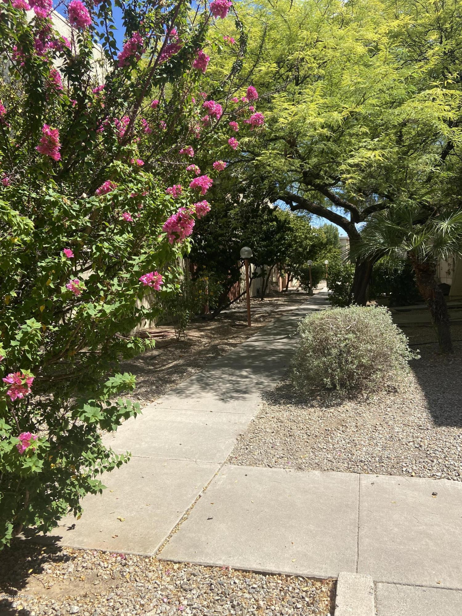 Las Colinas Condominiums - Residential
