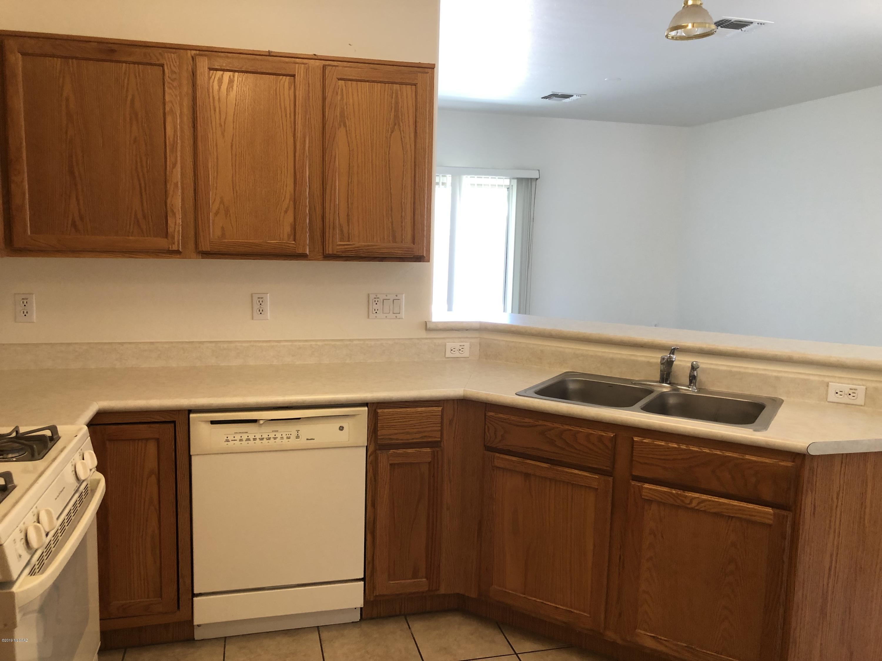Continental Reserve Blk. 7 & 8 (1-82) - Residential