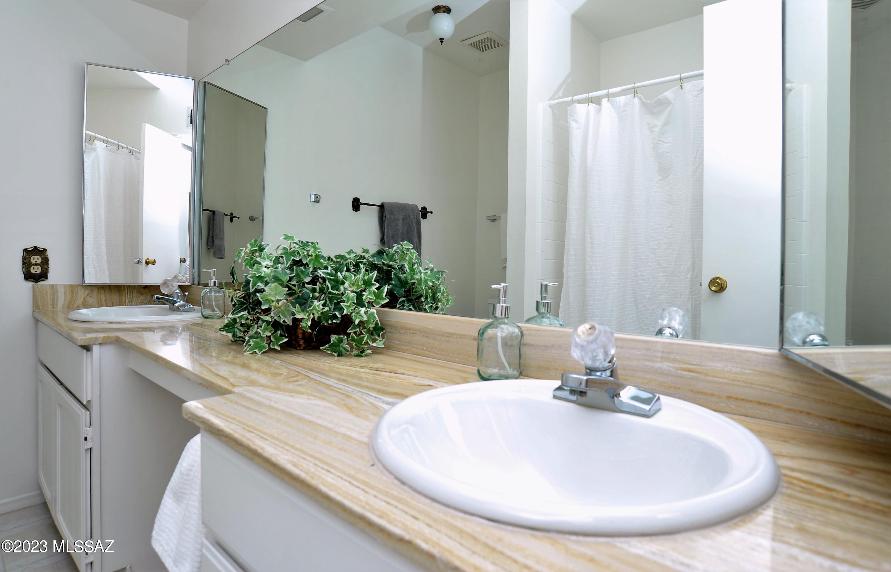 Dorado Cc Est - Residential