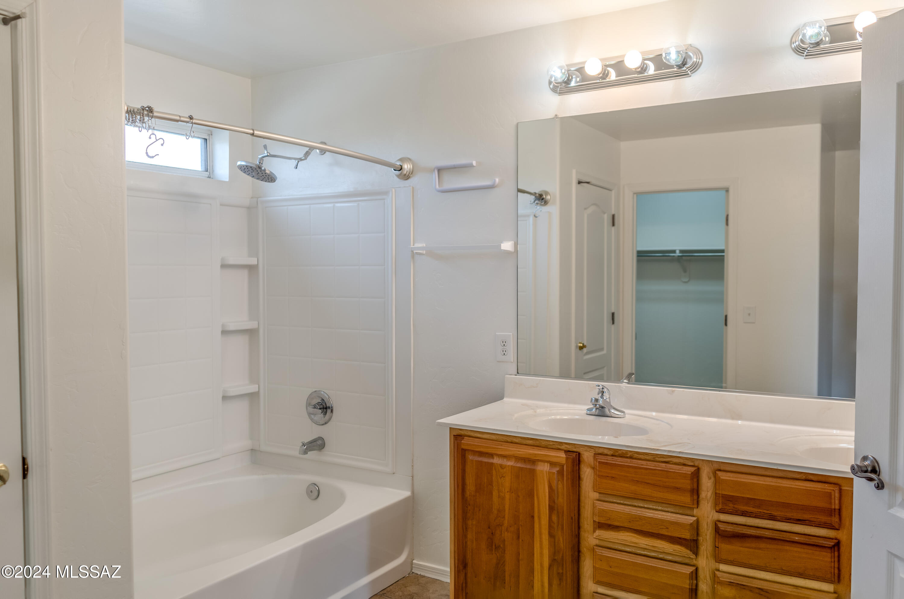 Mariposa Trail - Residential