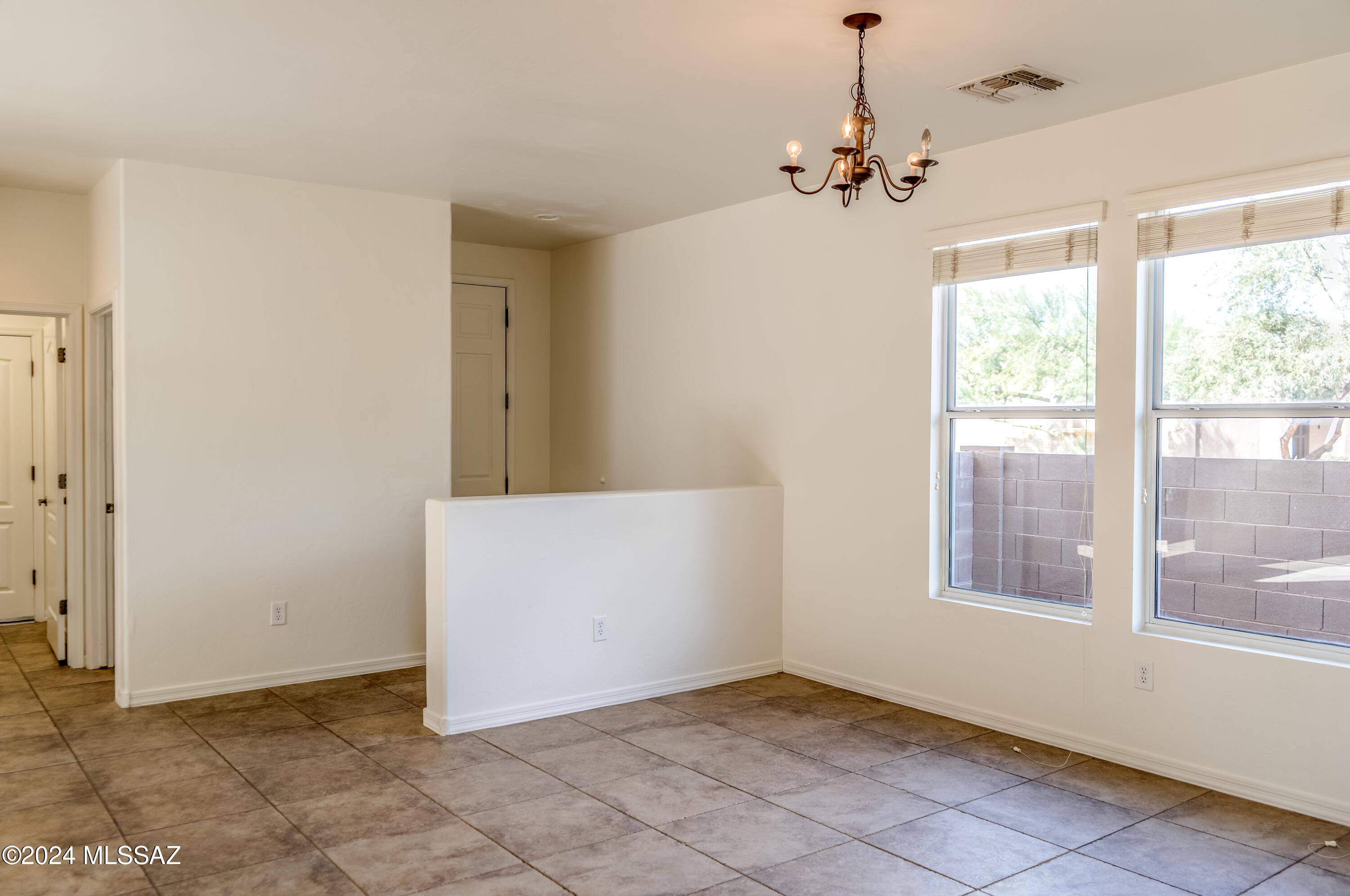 Mariposa Trail - Residential