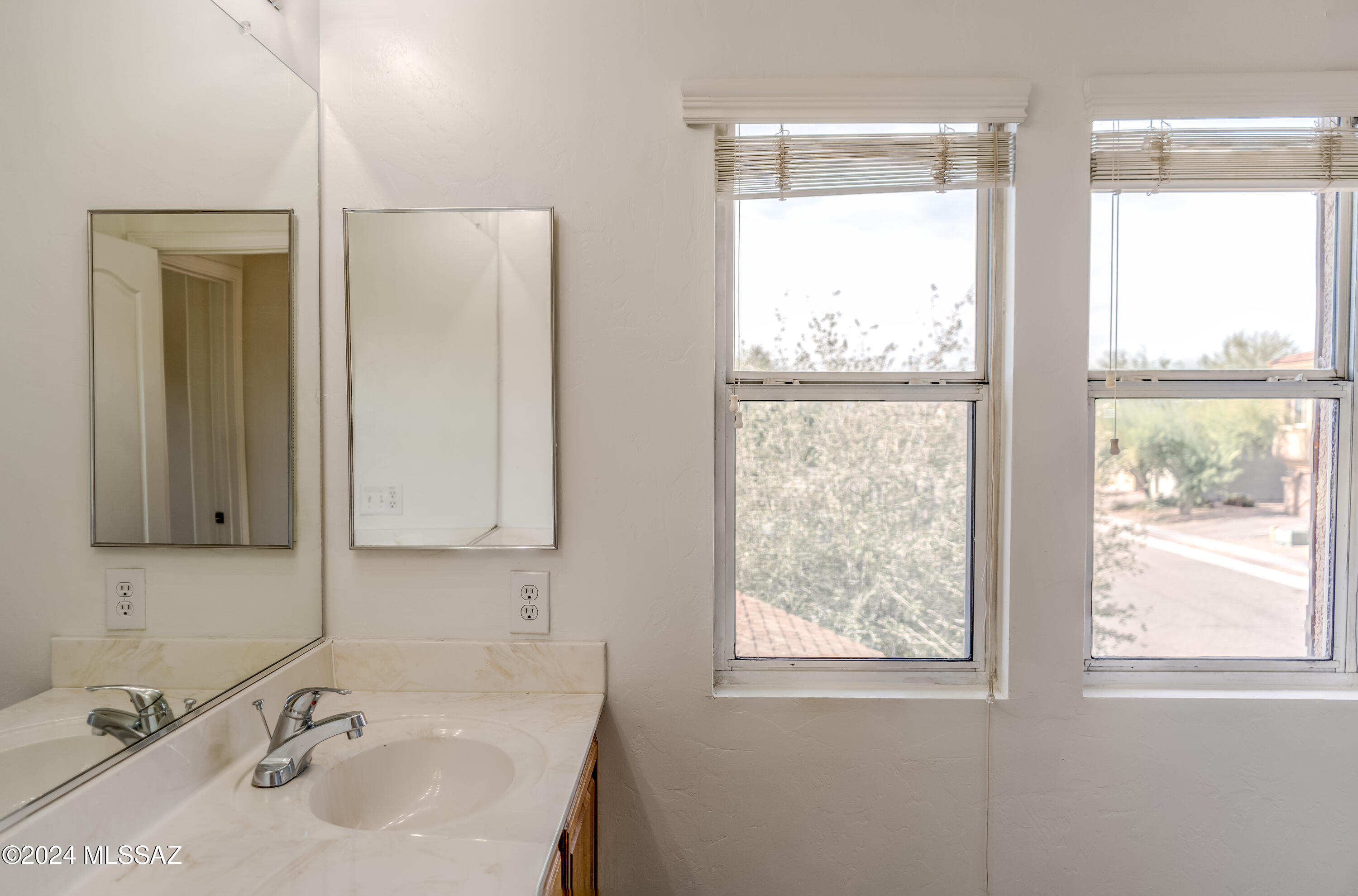 Mariposa Trail - Residential