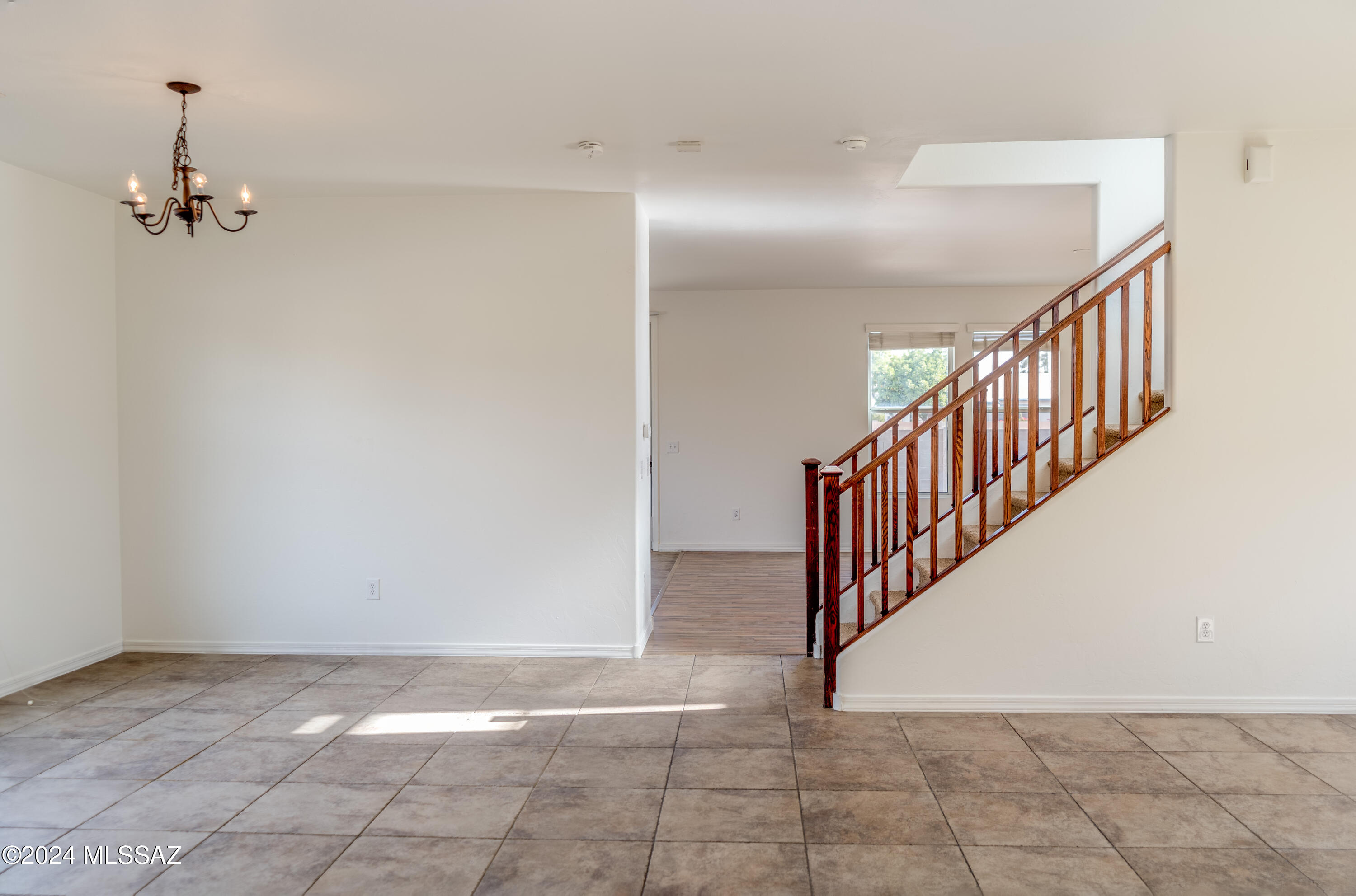 Mariposa Trail - Residential