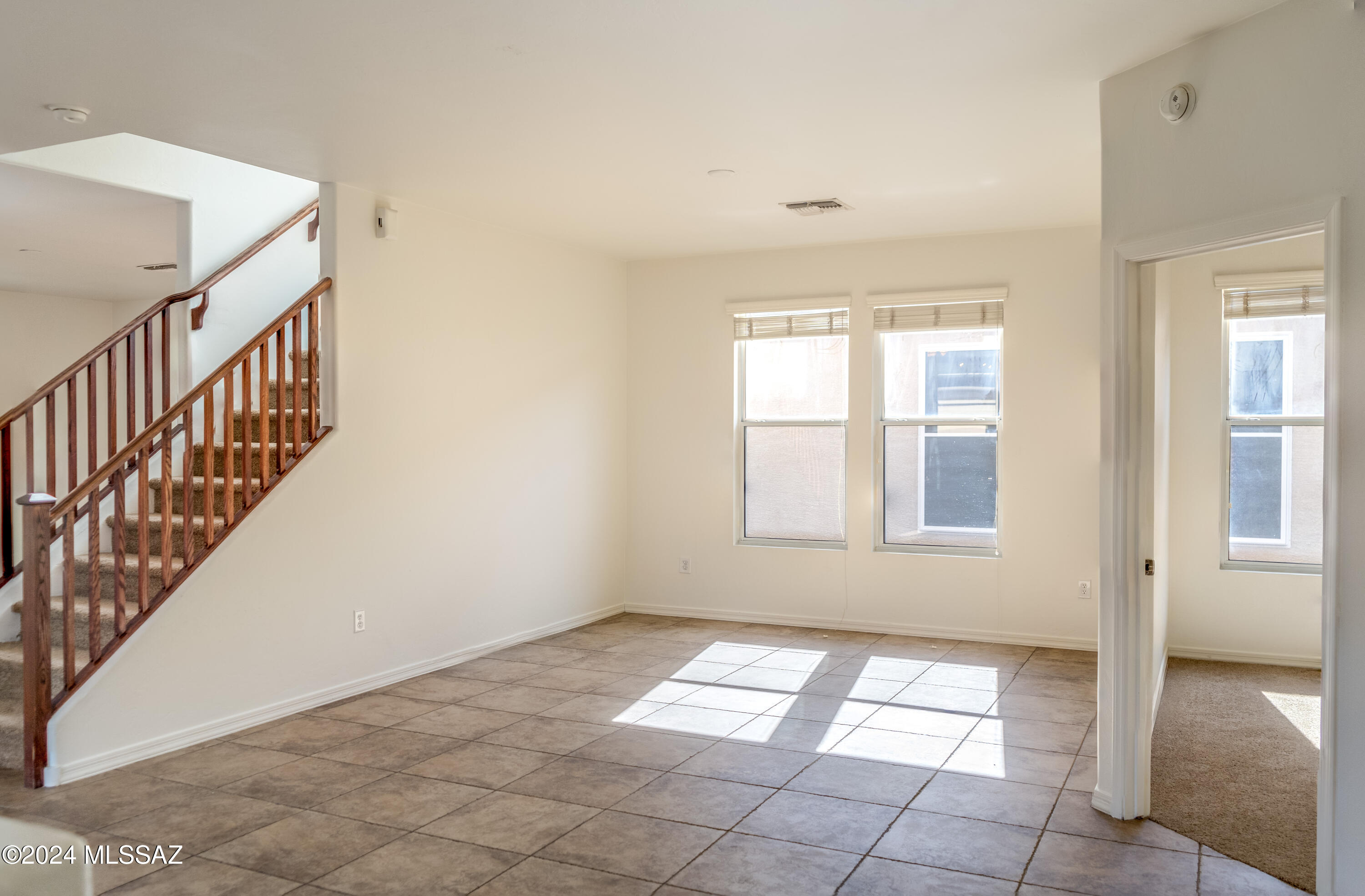 Mariposa Trail - Residential