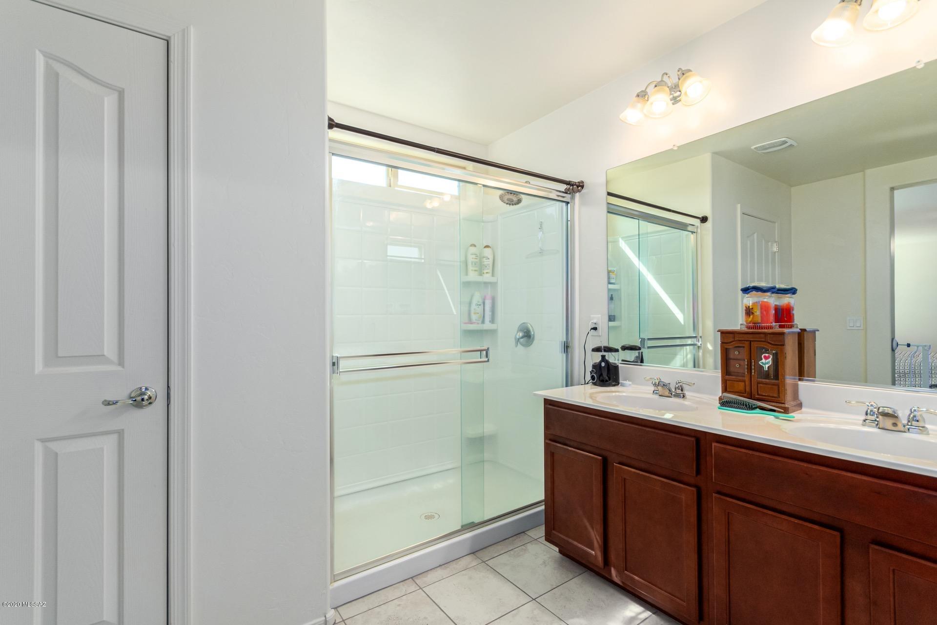 Oakmore At Midvale (1-65) - Residential