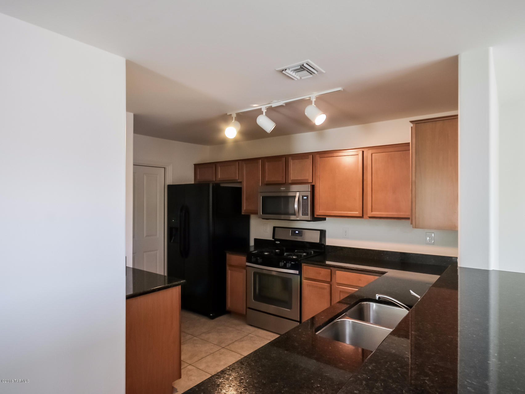 Los Arroyos Del Este Resub - Residential Lease