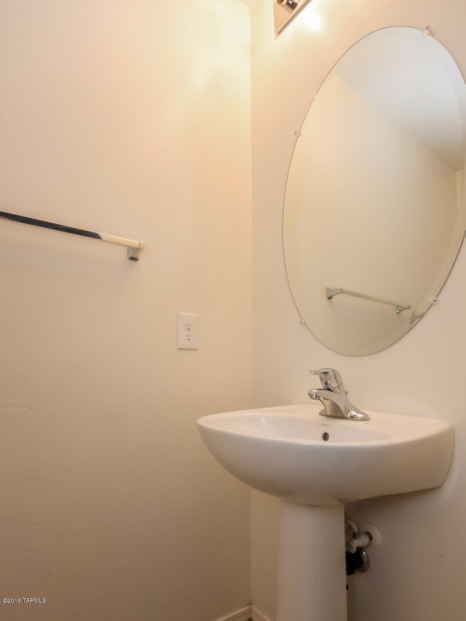Los Arroyos Del Este Resub - Residential Lease