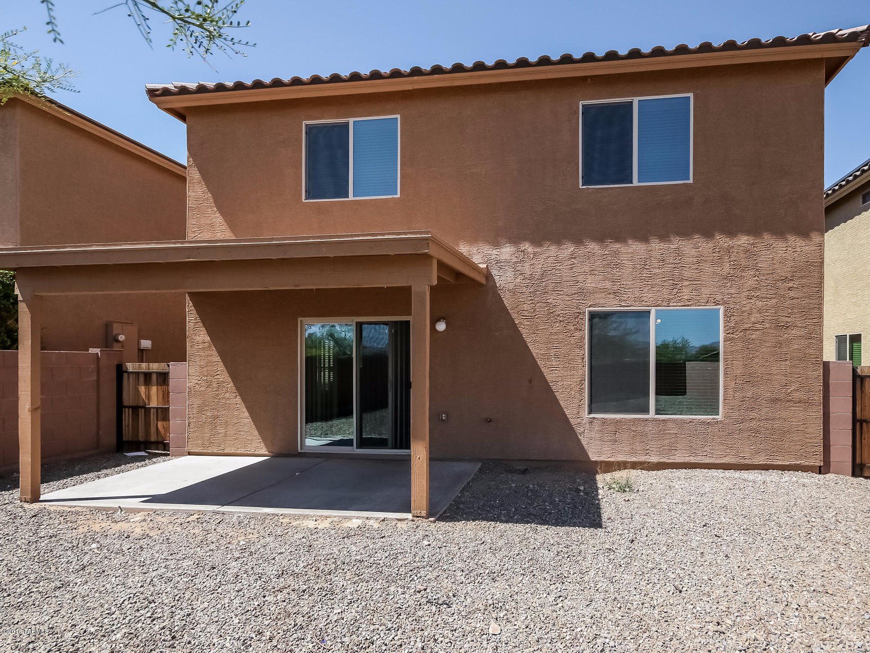Los Arroyos Del Este Resub - Residential Lease