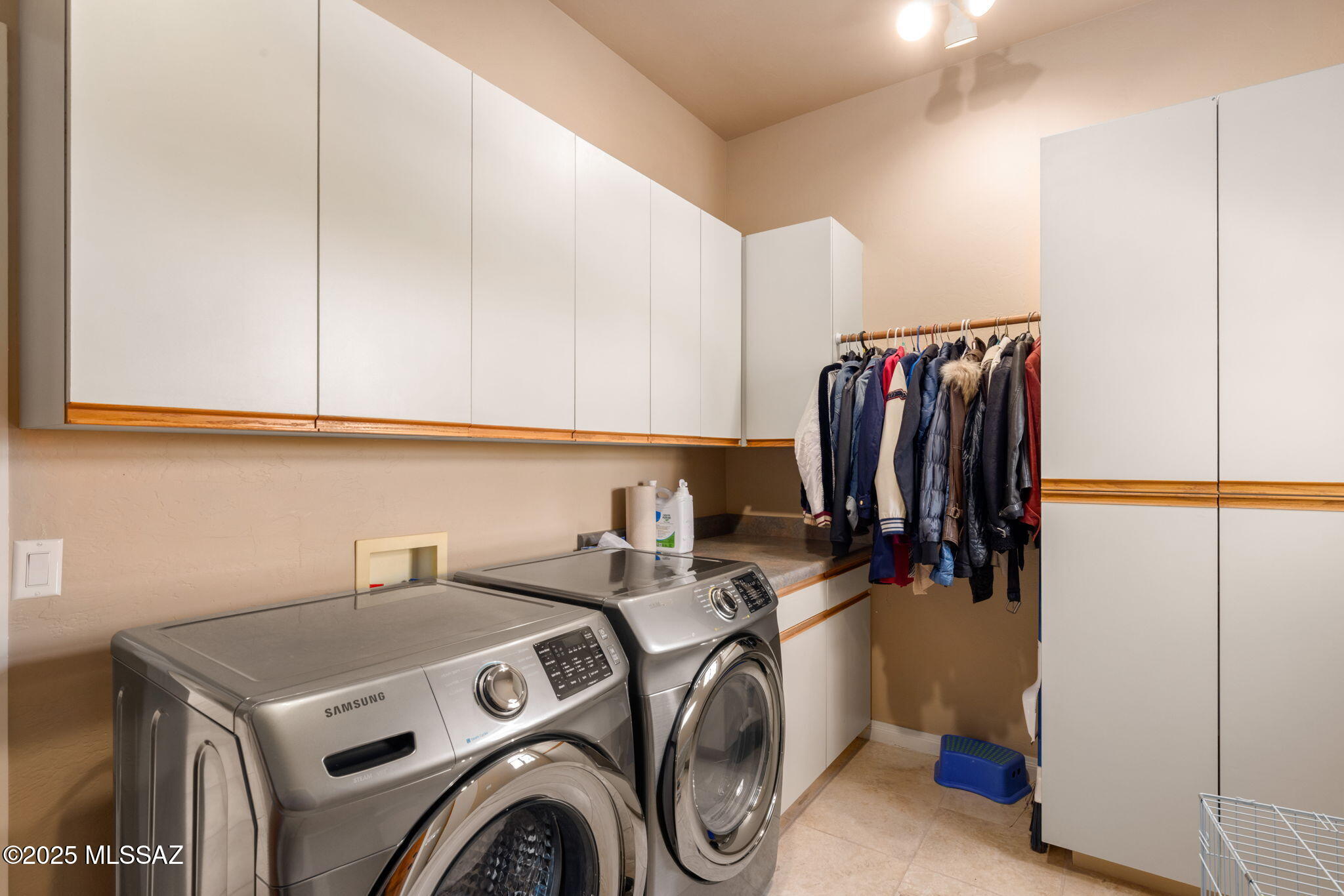 Canada Hills Est Phase ll (42-130) - Residential