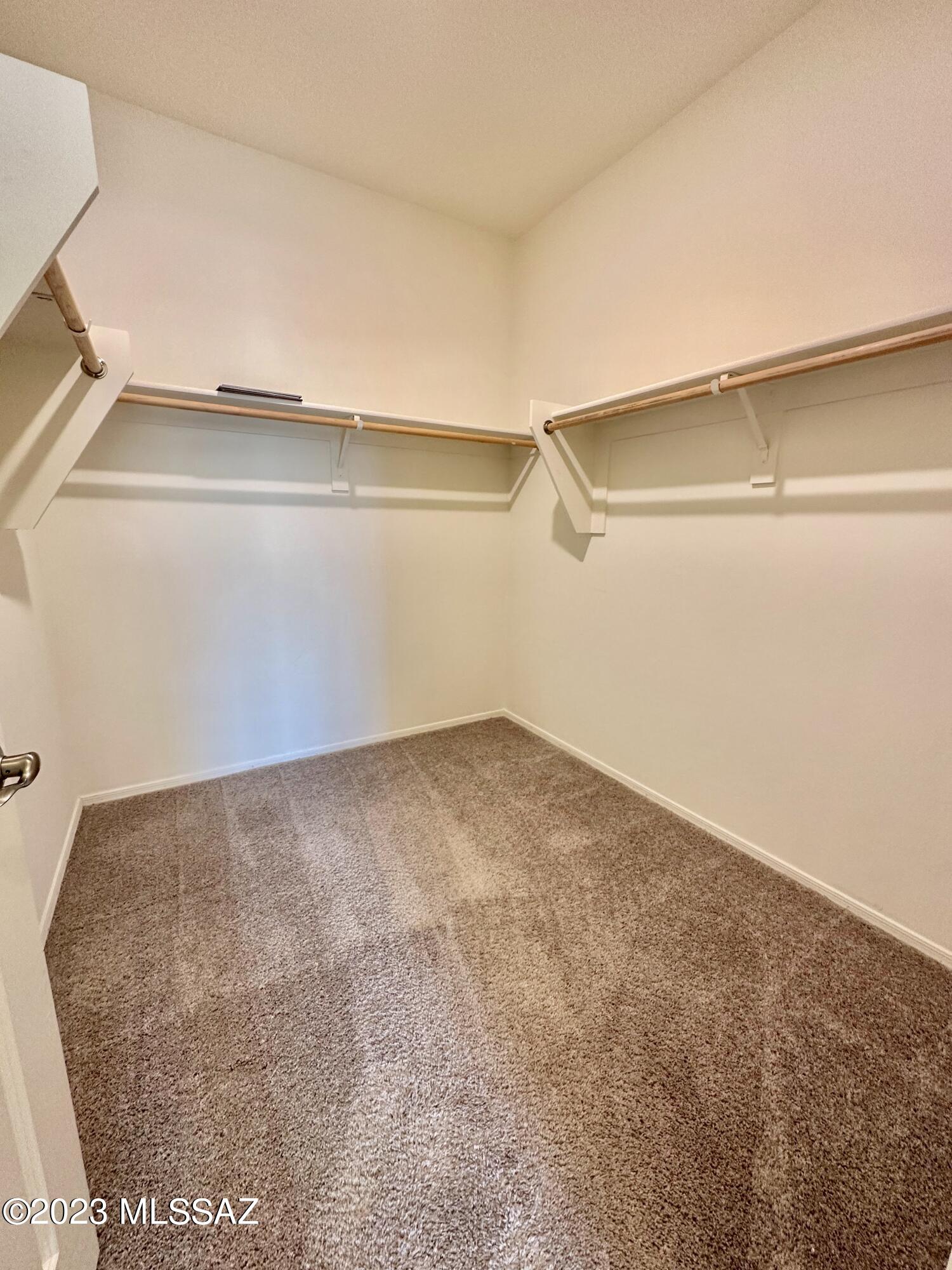 La Estancia De Tucson (1-330) - Residential Lease