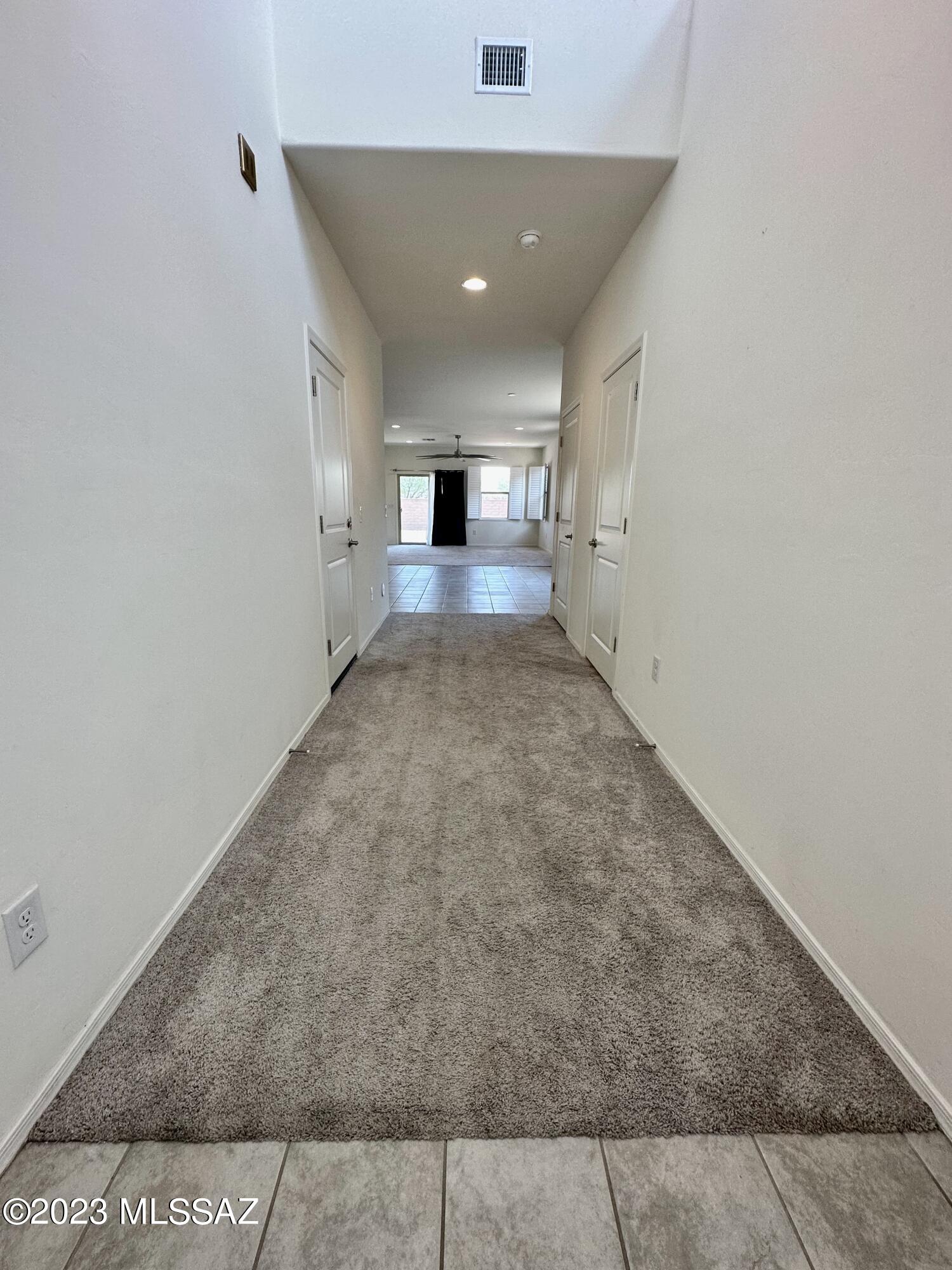 La Estancia De Tucson (1-330) - Residential Lease