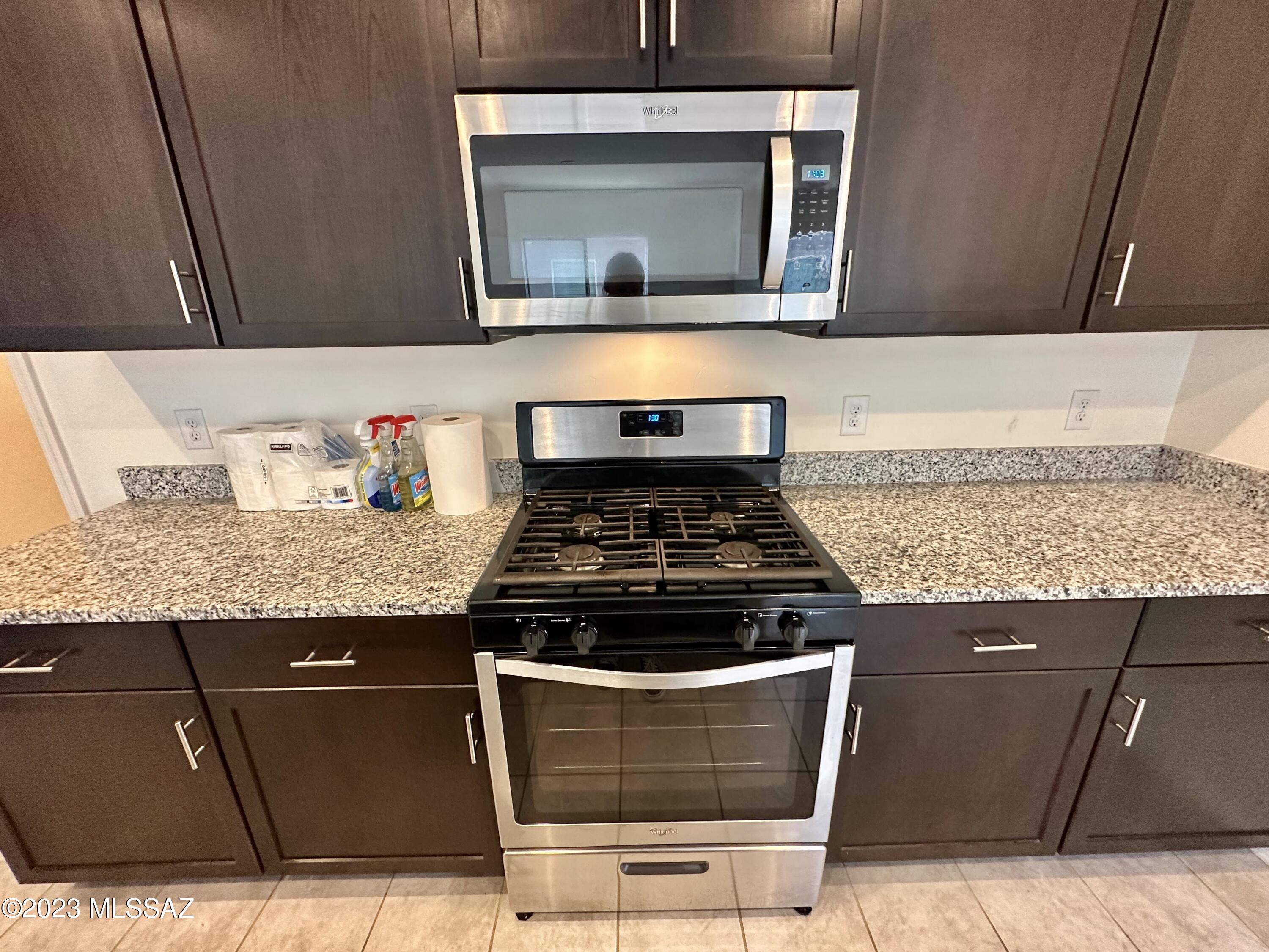 La Estancia De Tucson (1-330) - Residential Lease