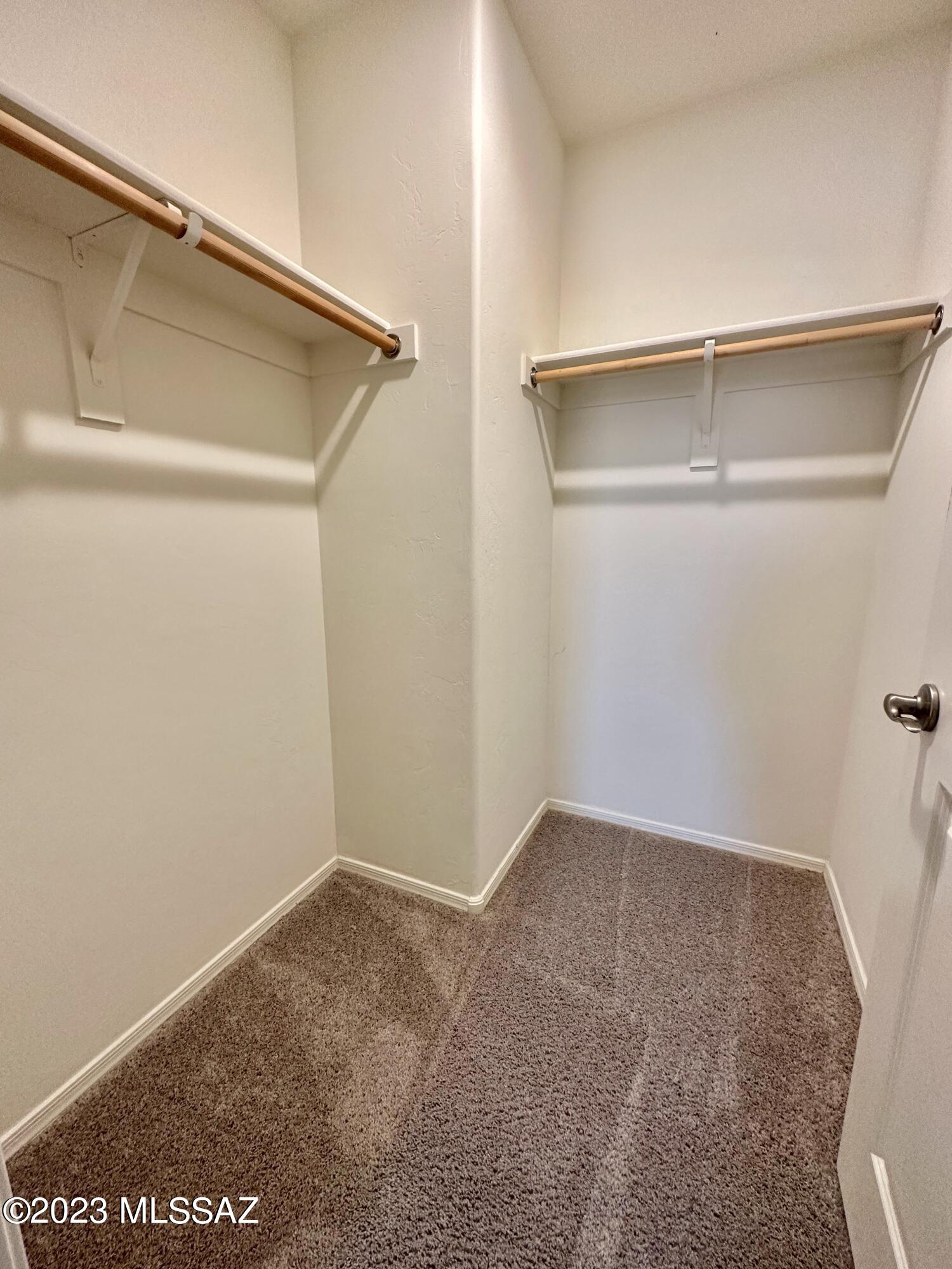 La Estancia De Tucson (1-330) - Residential Lease