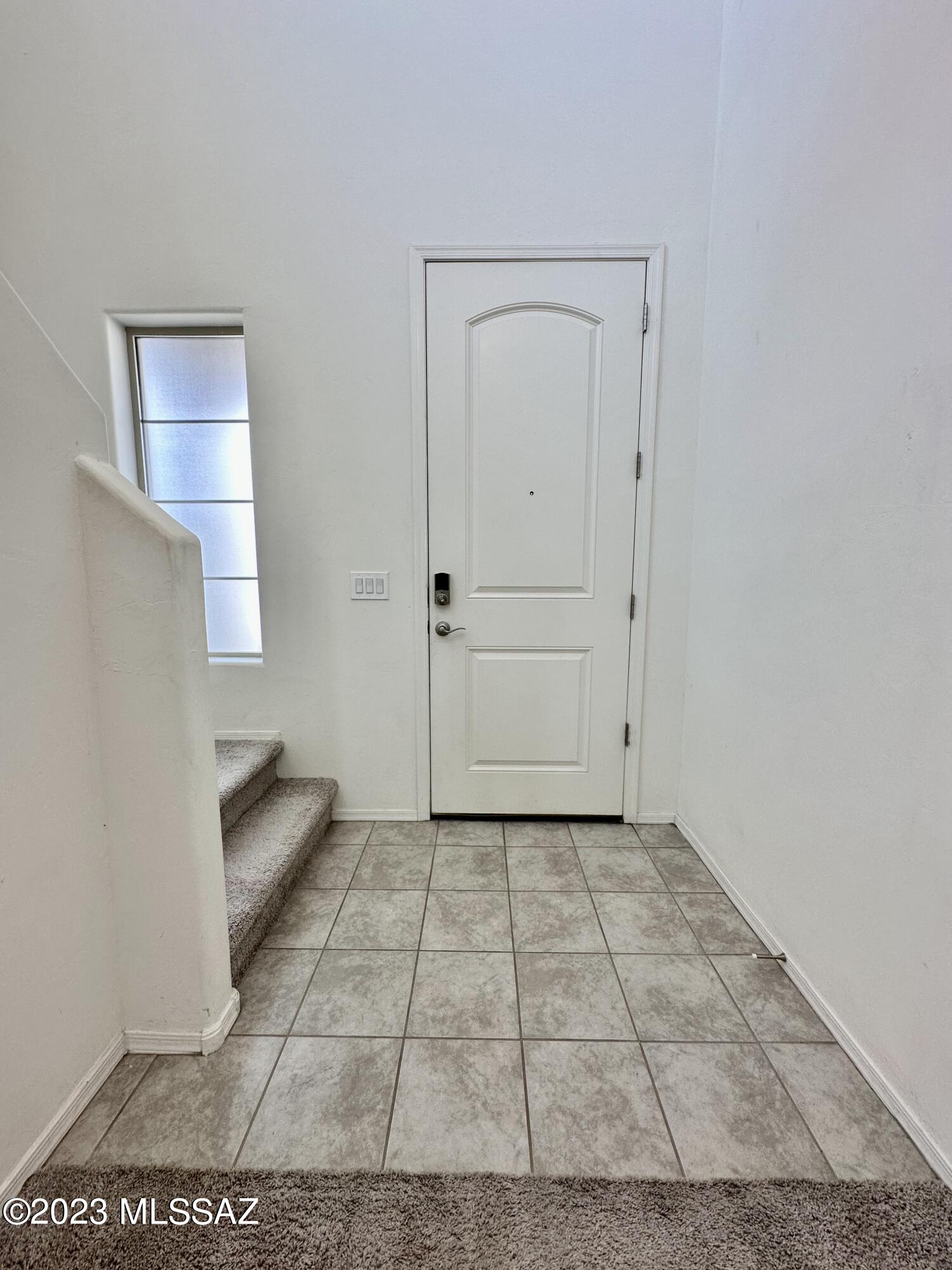 La Estancia De Tucson (1-330) - Residential Lease