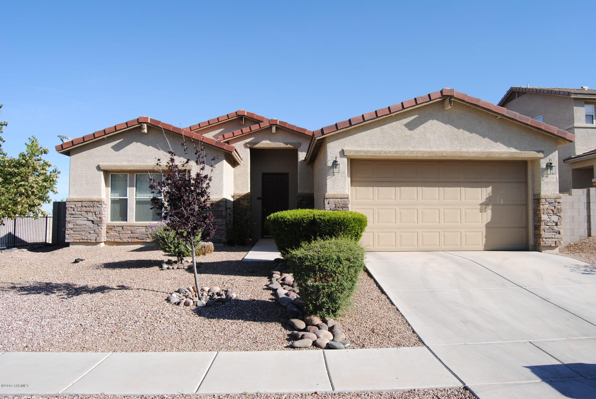 This beautiful 3 bedroom 2 bath home is nestled in the Hartman Vistas subdivision and features a brand new 16 ''Seer'' A/C! Great open floor plan, large living & dining rooms, a spacious eat-in kitchen with ample counter space and cabinetry, an island, breakfast bar, and pantry closet!  Master bedroom has a walk-in closet, garden tub, separate shower, & dual vanities! Step out back to the covered patio and revel in the large backyard backing up to a nature preserve allowing for privacy and a gorgeous combination of views! This home truly is a must see!