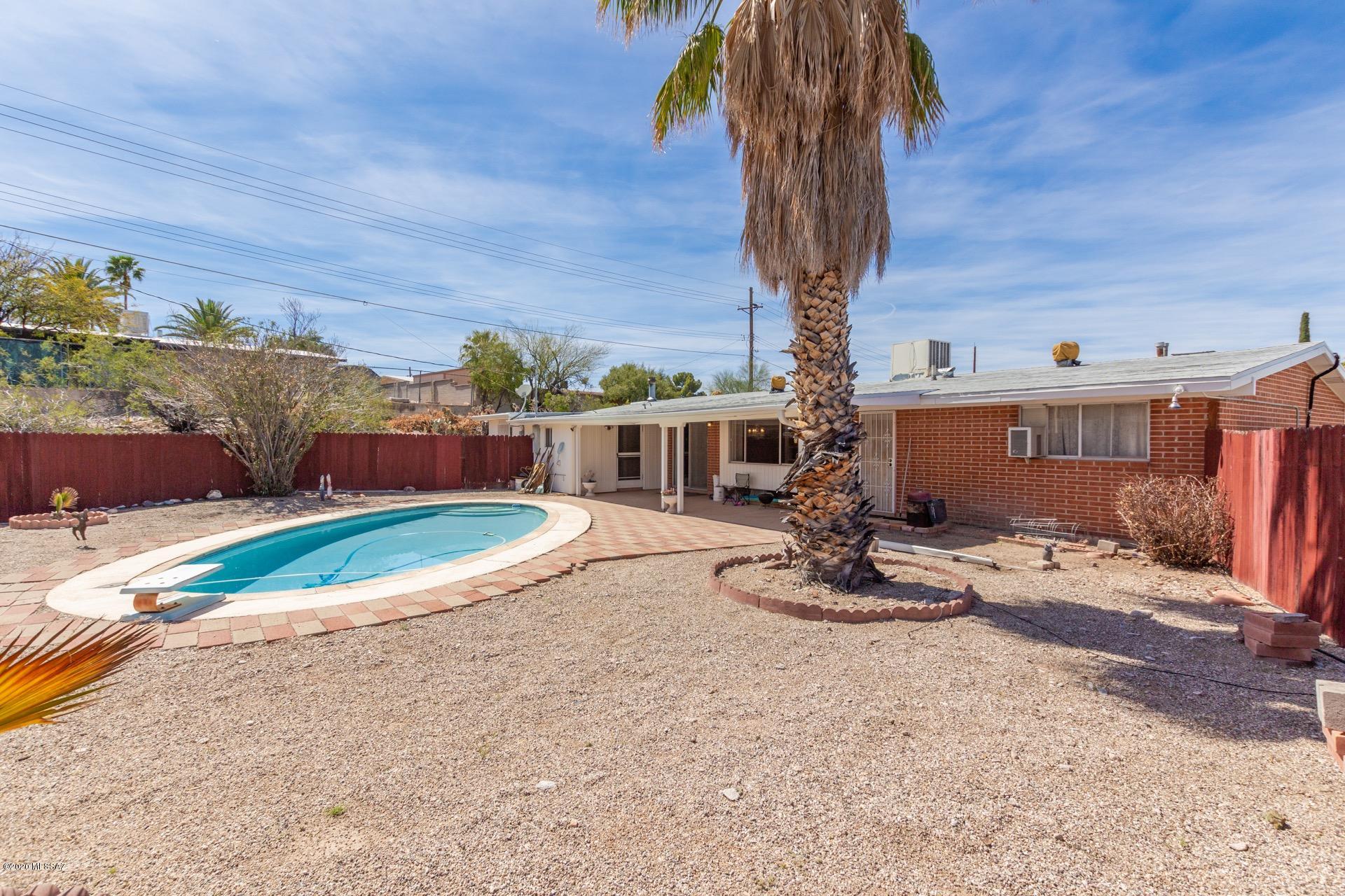Huntington Park - Residential
