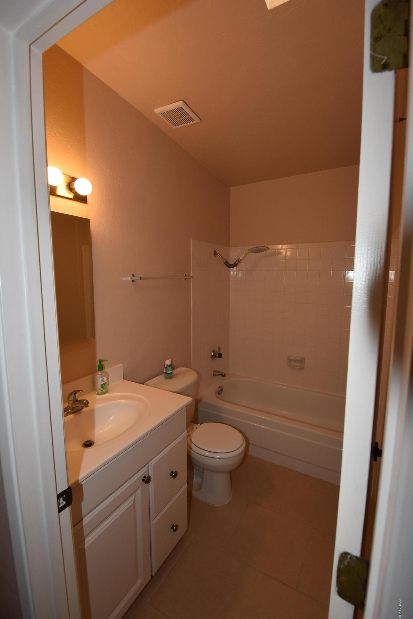North Point Terrace (1-255) - Residential Lease