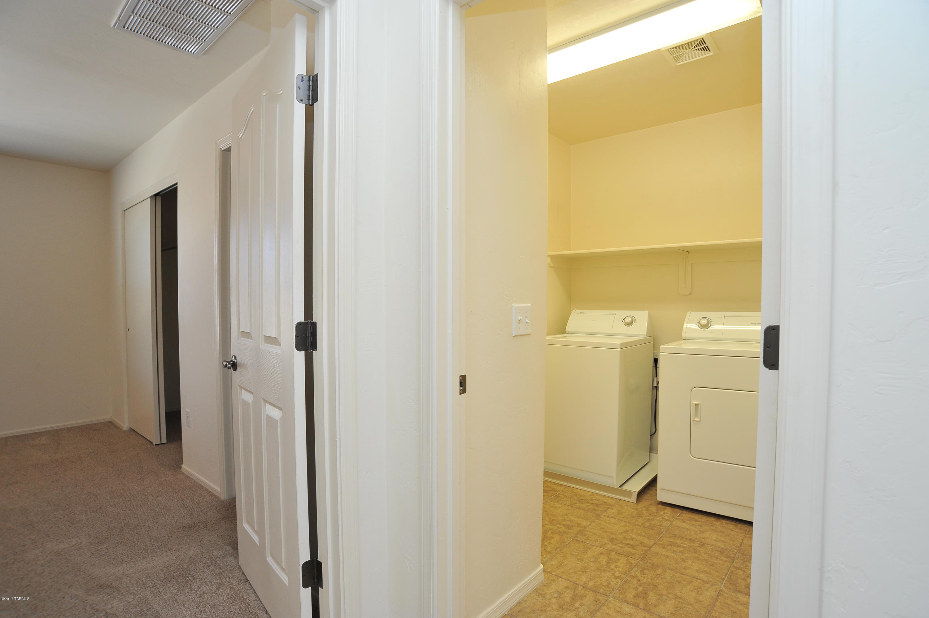 Presidio Del Cielo (1-425) - Residential Lease