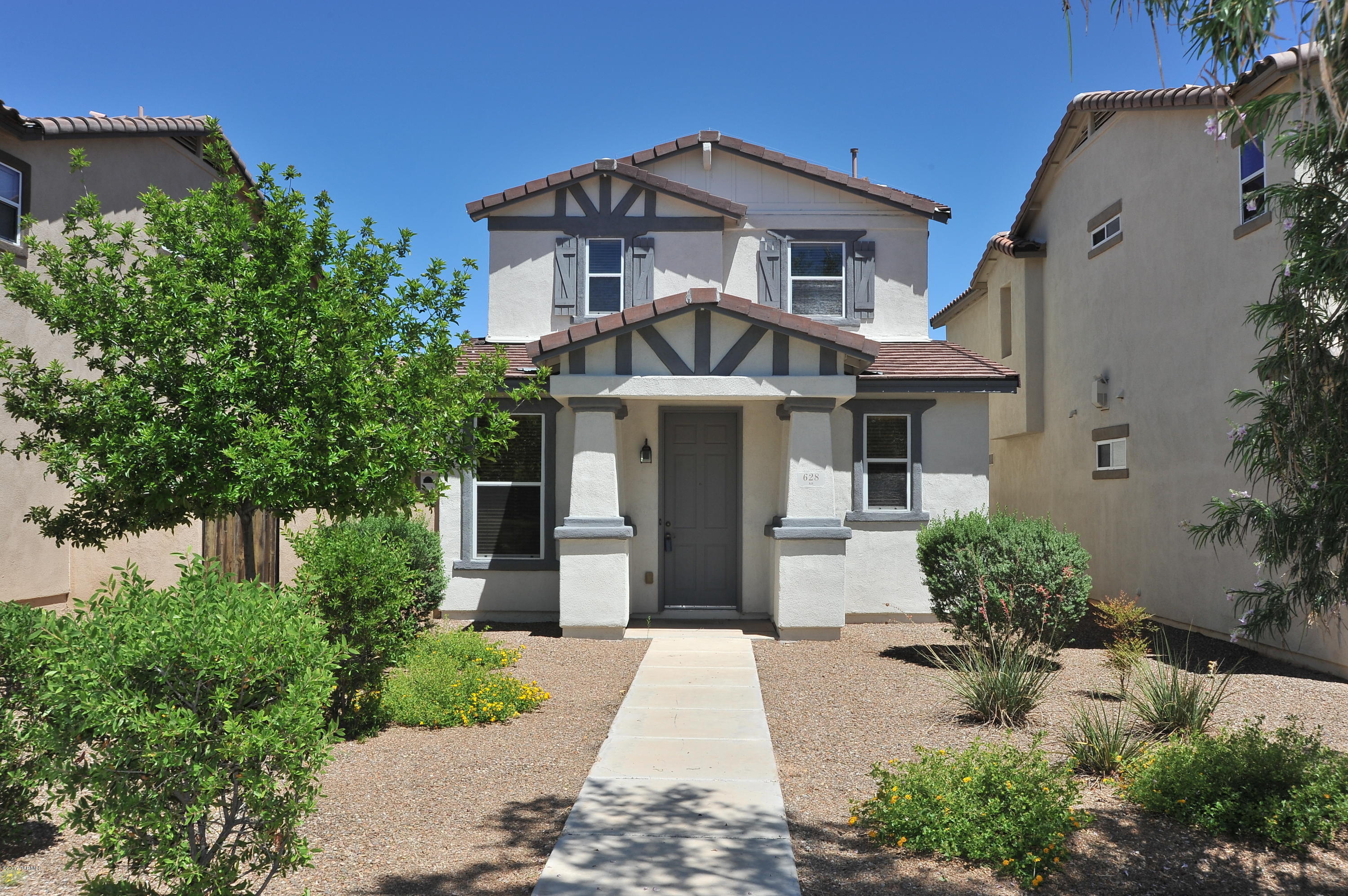 Presidio Del Cielo (1-425) - Residential Lease