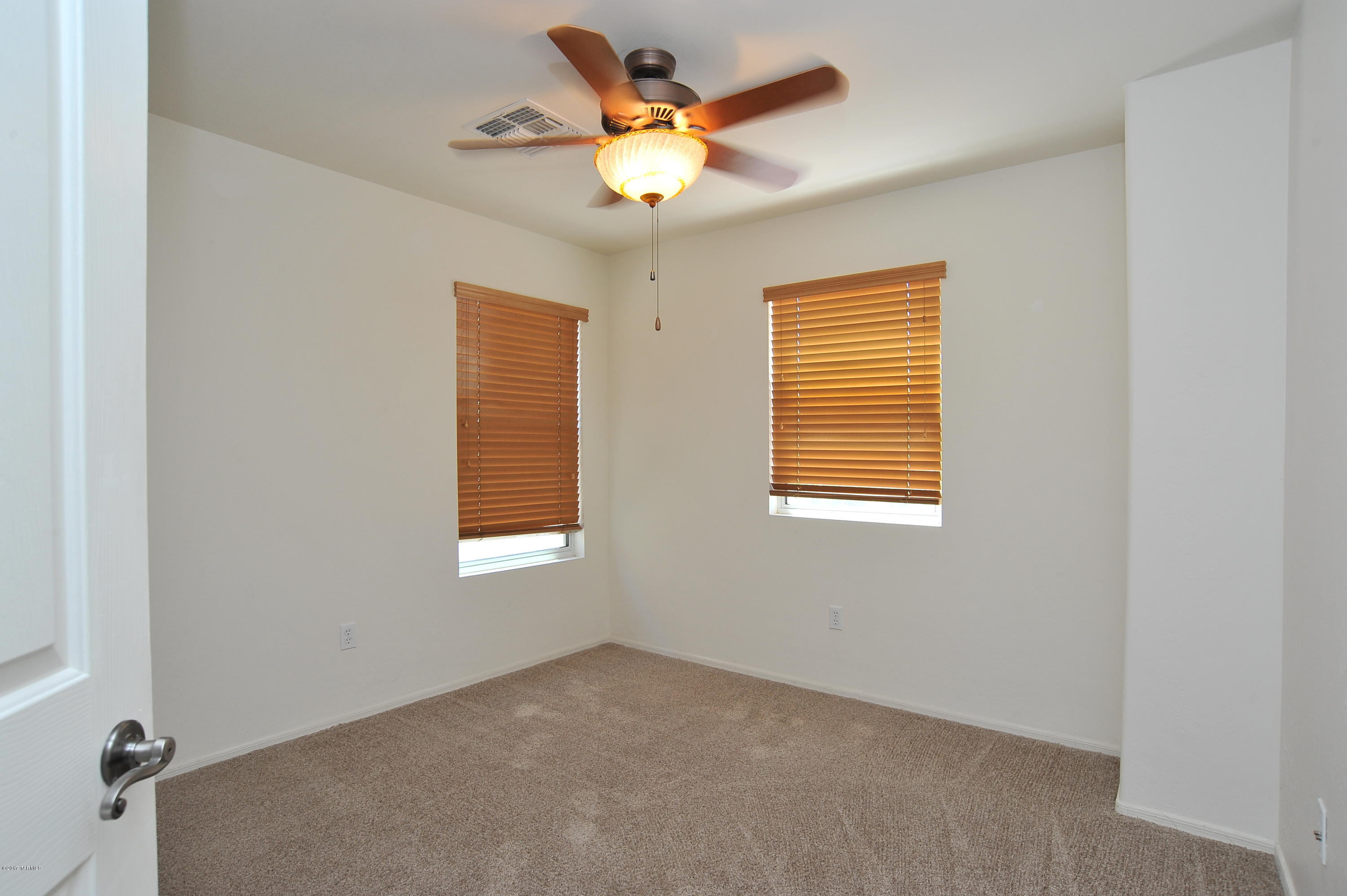 Presidio Del Cielo (1-425) - Residential Lease