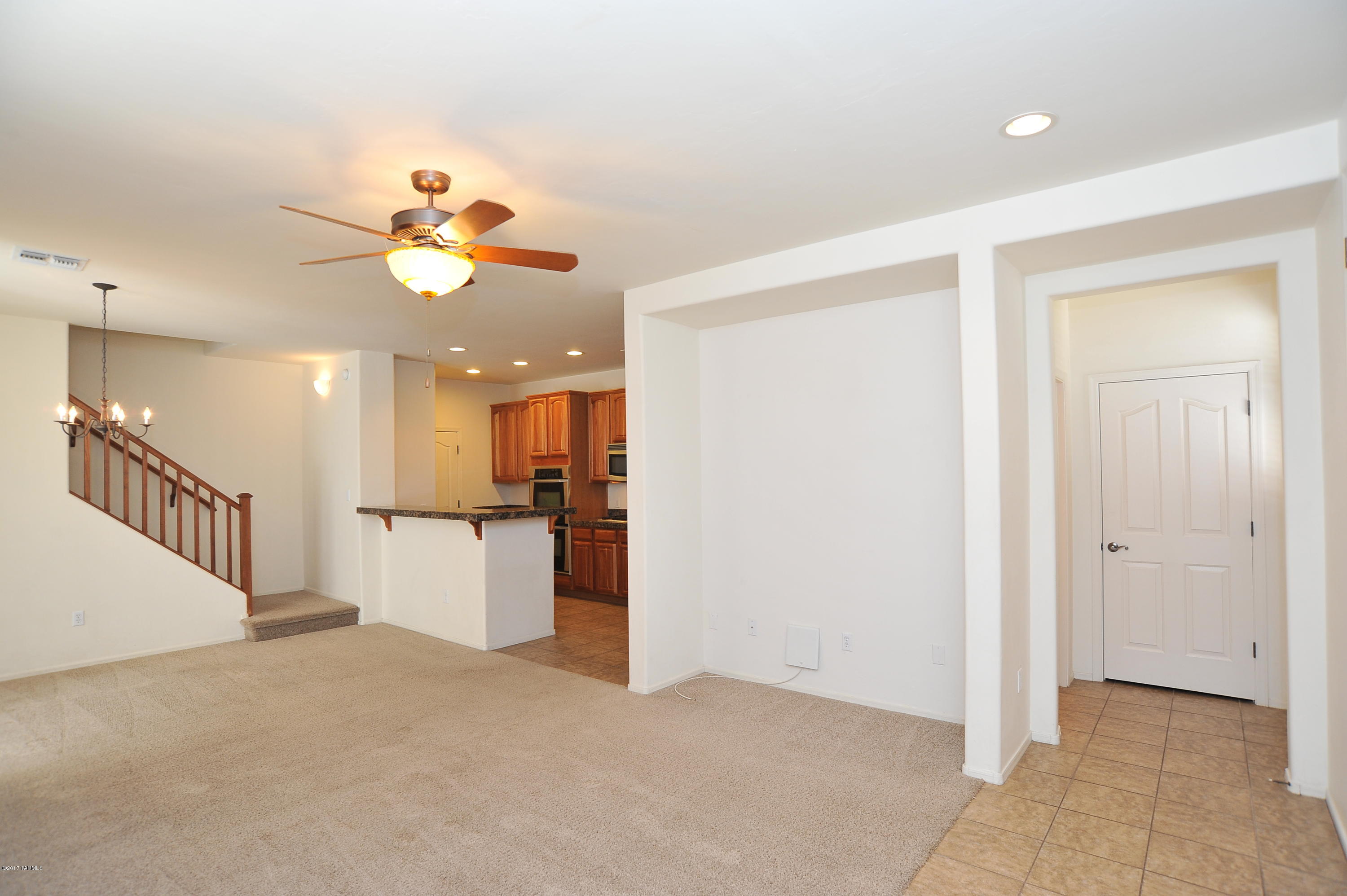 Presidio Del Cielo (1-425) - Residential Lease