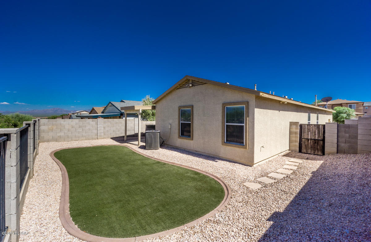 Santo Tomas Villas (1-354) - Residential
