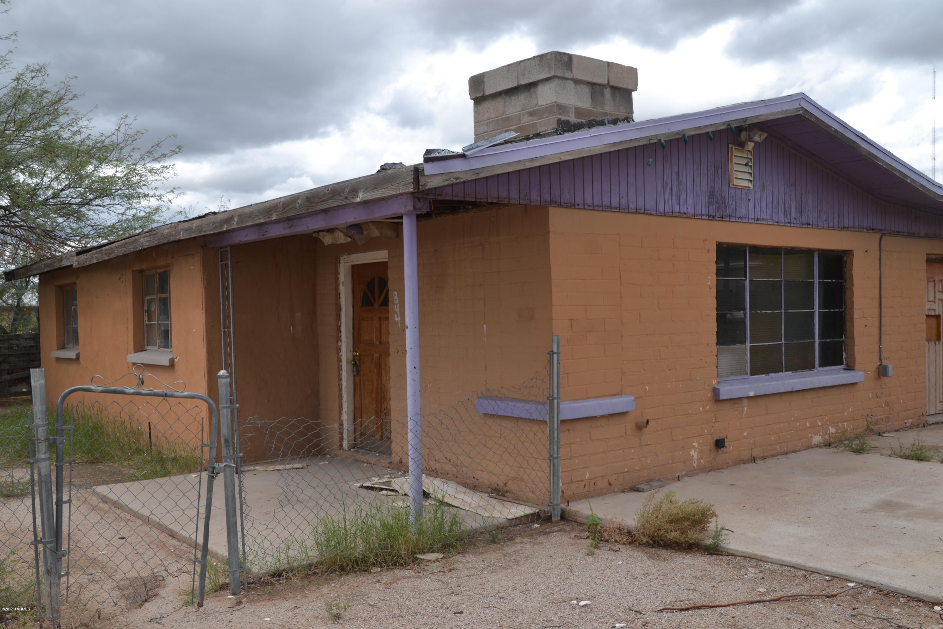 Great Opportunity! Perfect project home for remodel to live in or sell. With 2 buildings on property including the 3br home and a large workshop. On half an acre of land there is plenty to work with.