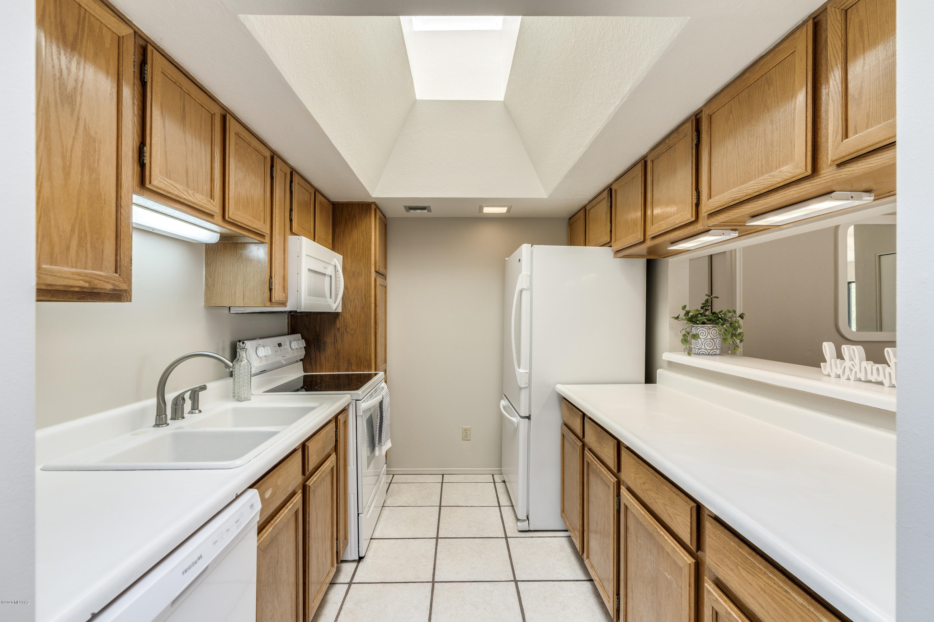 La Cholla Hills(1-313) - Residential