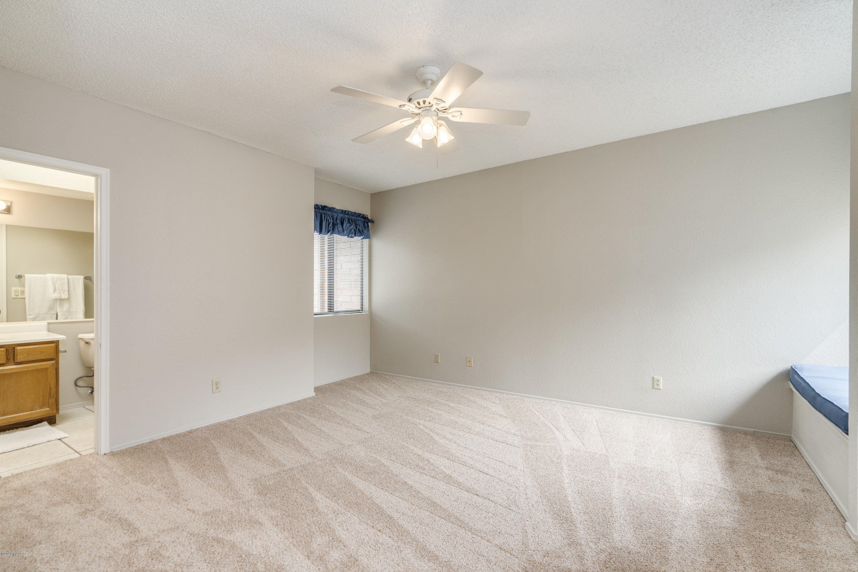 La Cholla Hills(1-313) - Residential