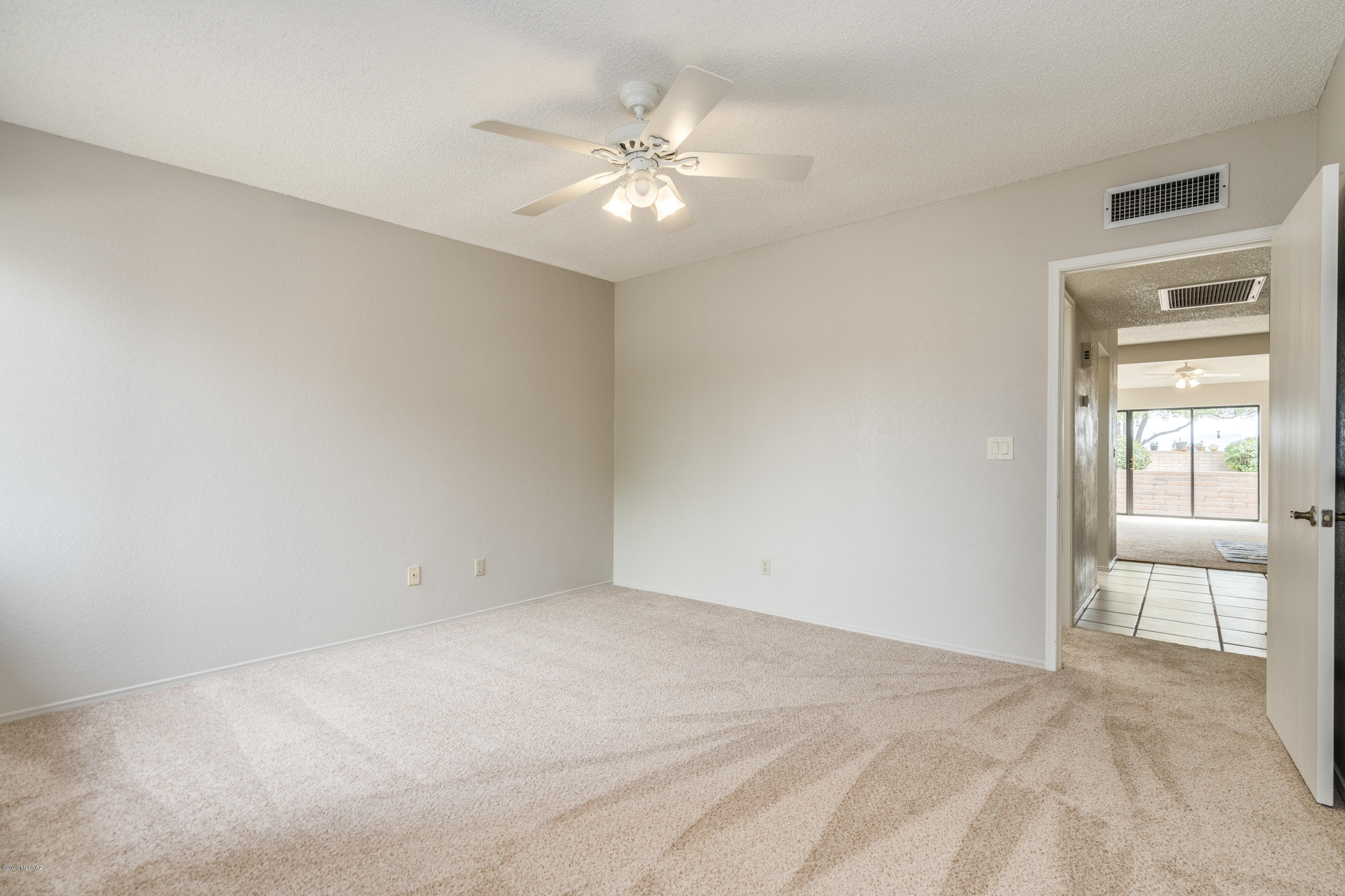 La Cholla Hills(1-313) - Residential