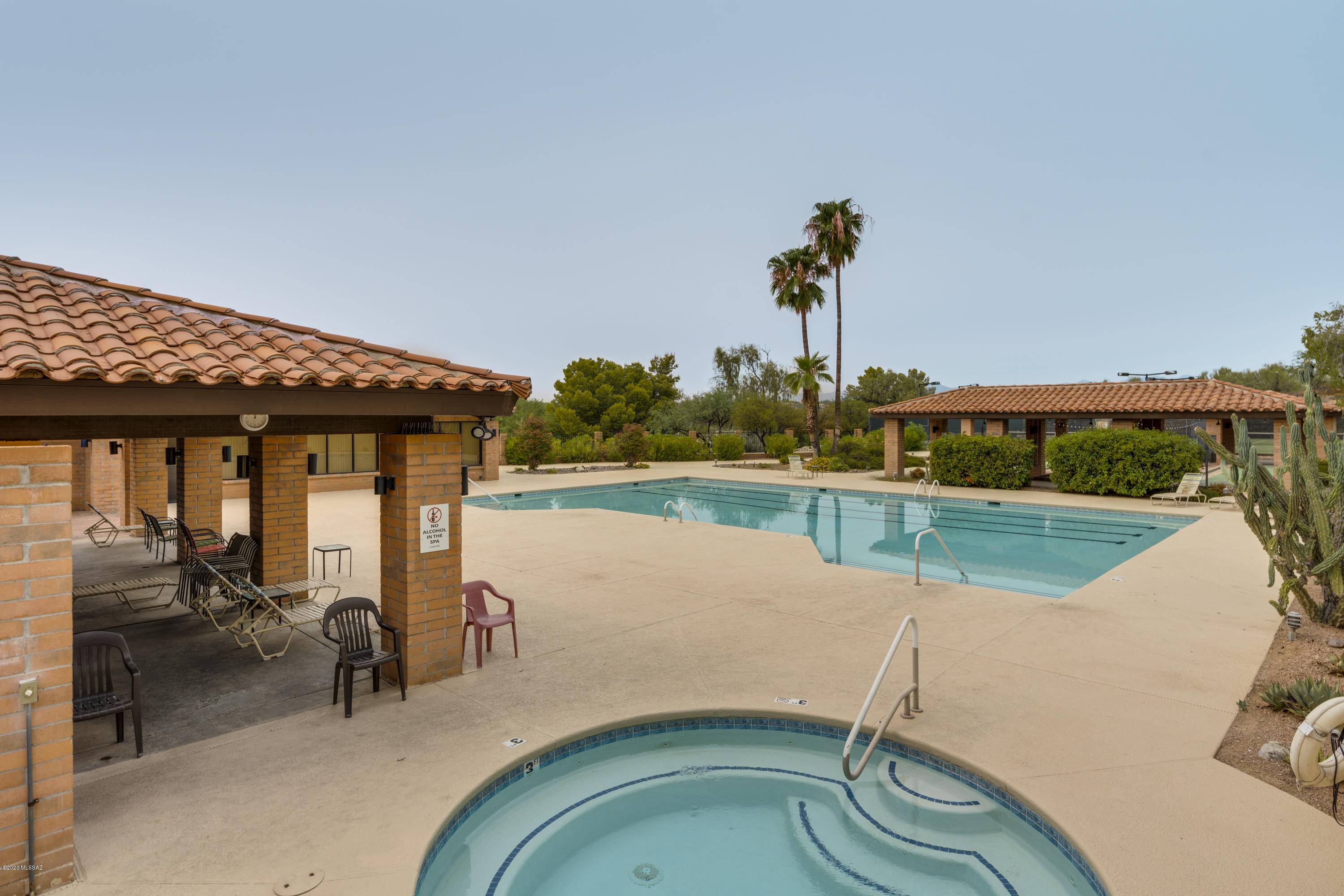 La Cholla Hills(1-313) - Residential