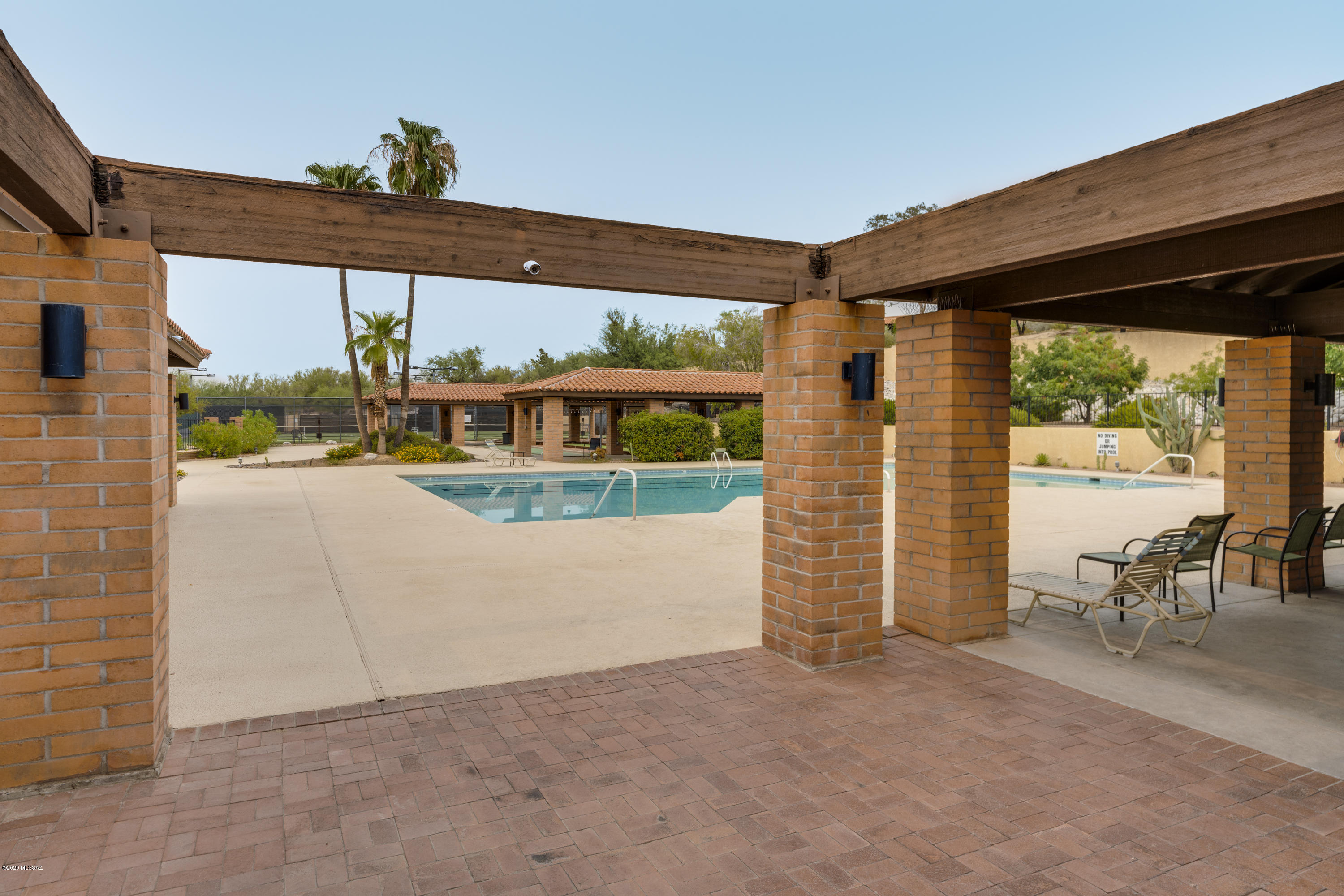 La Cholla Hills(1-313) - Residential