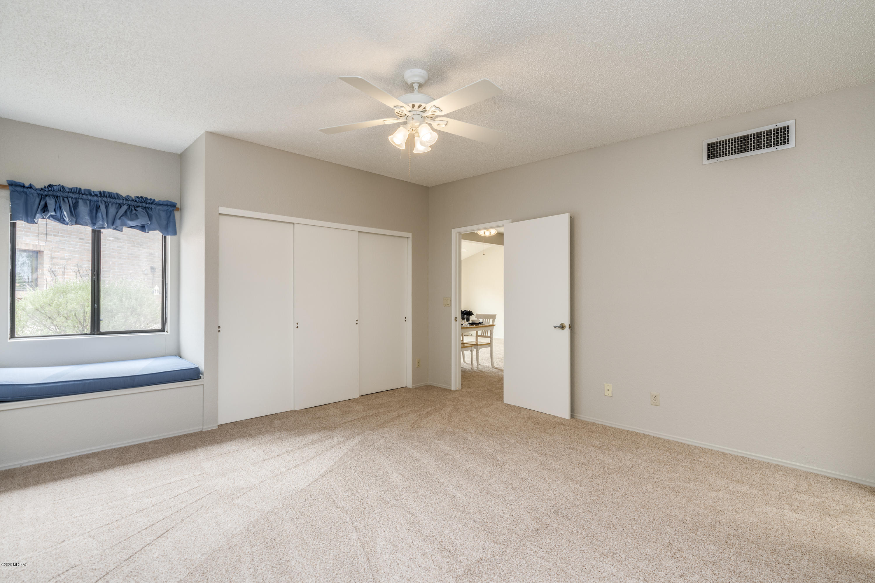La Cholla Hills(1-313) - Residential