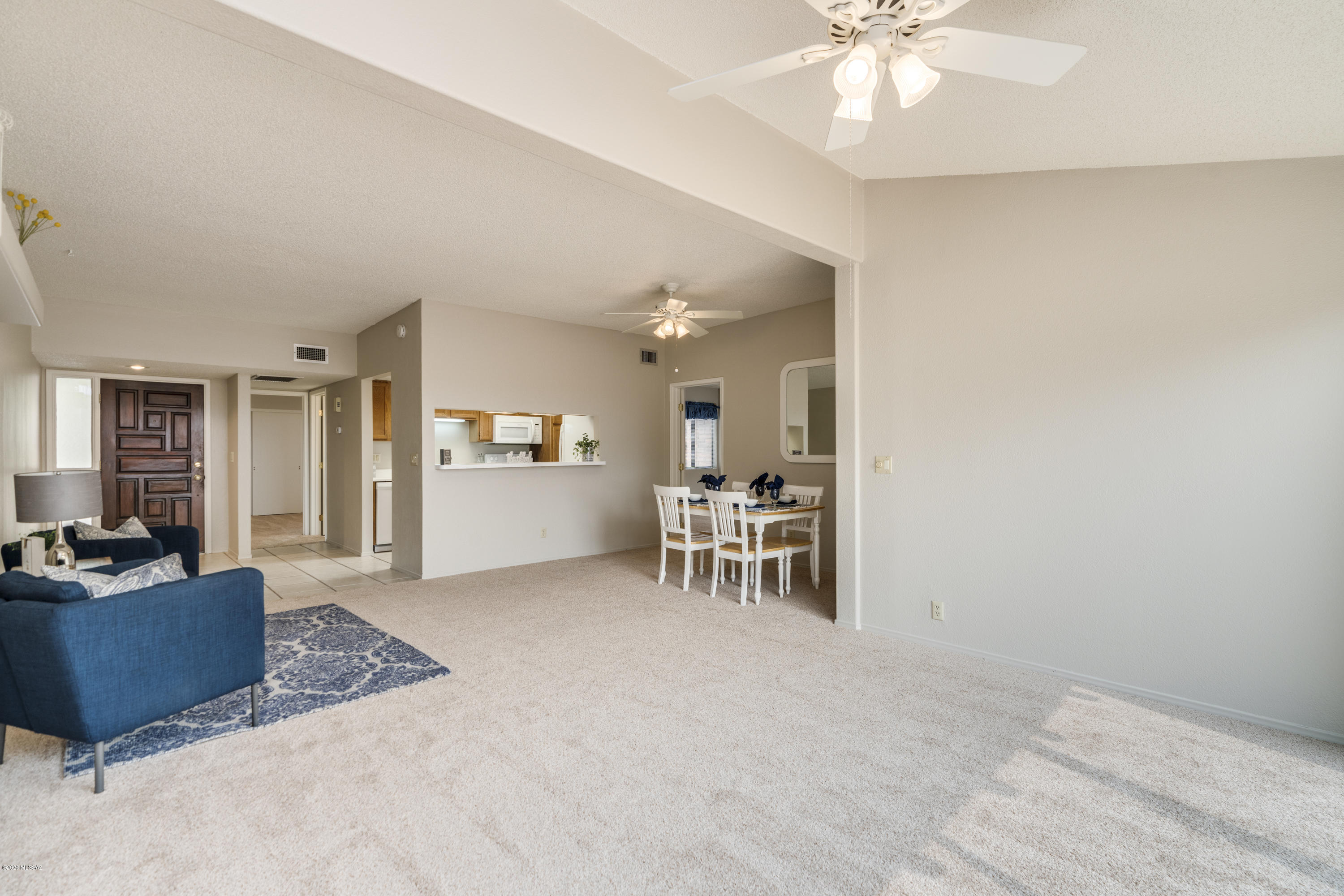 La Cholla Hills(1-313) - Residential