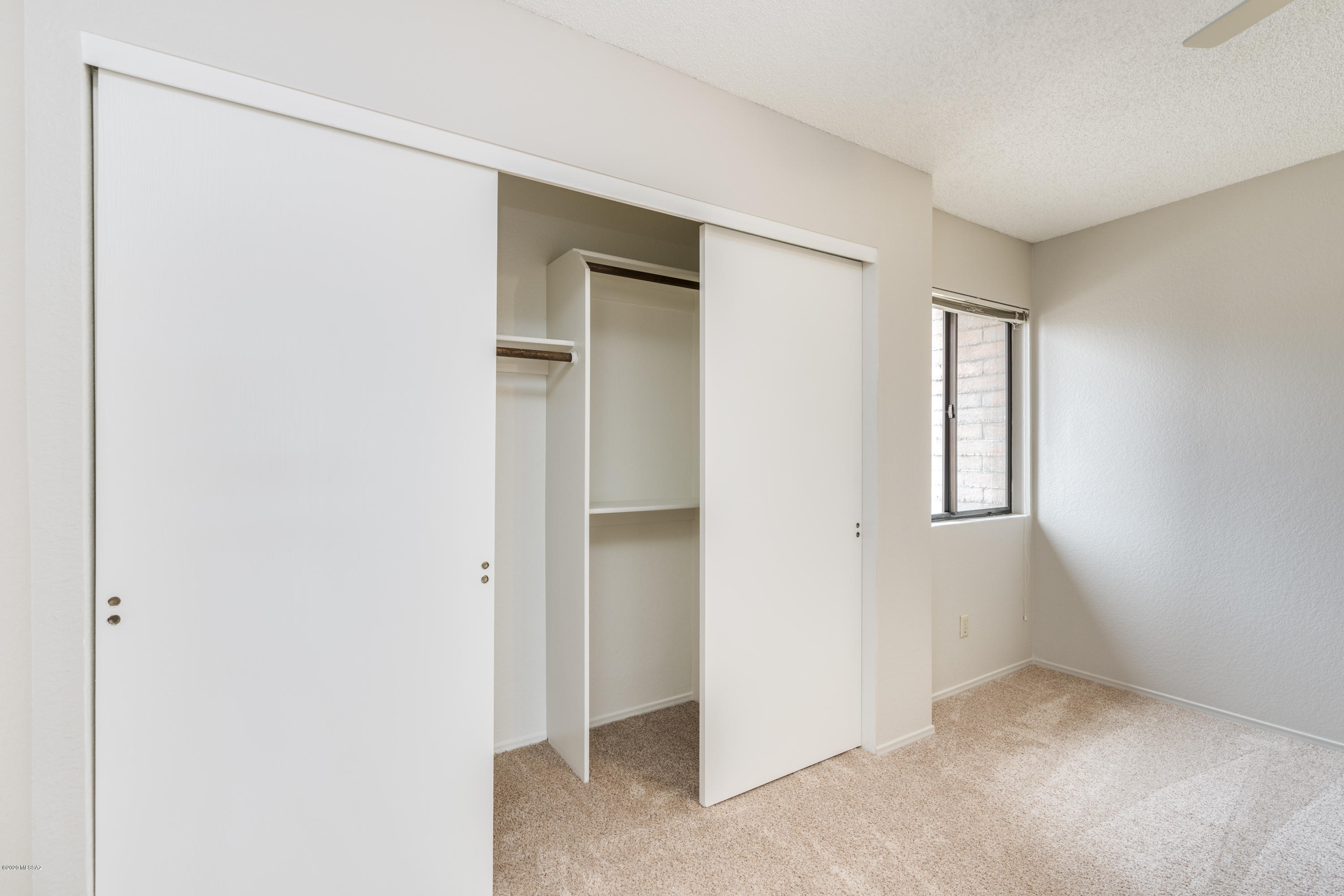 La Cholla Hills(1-313) - Residential