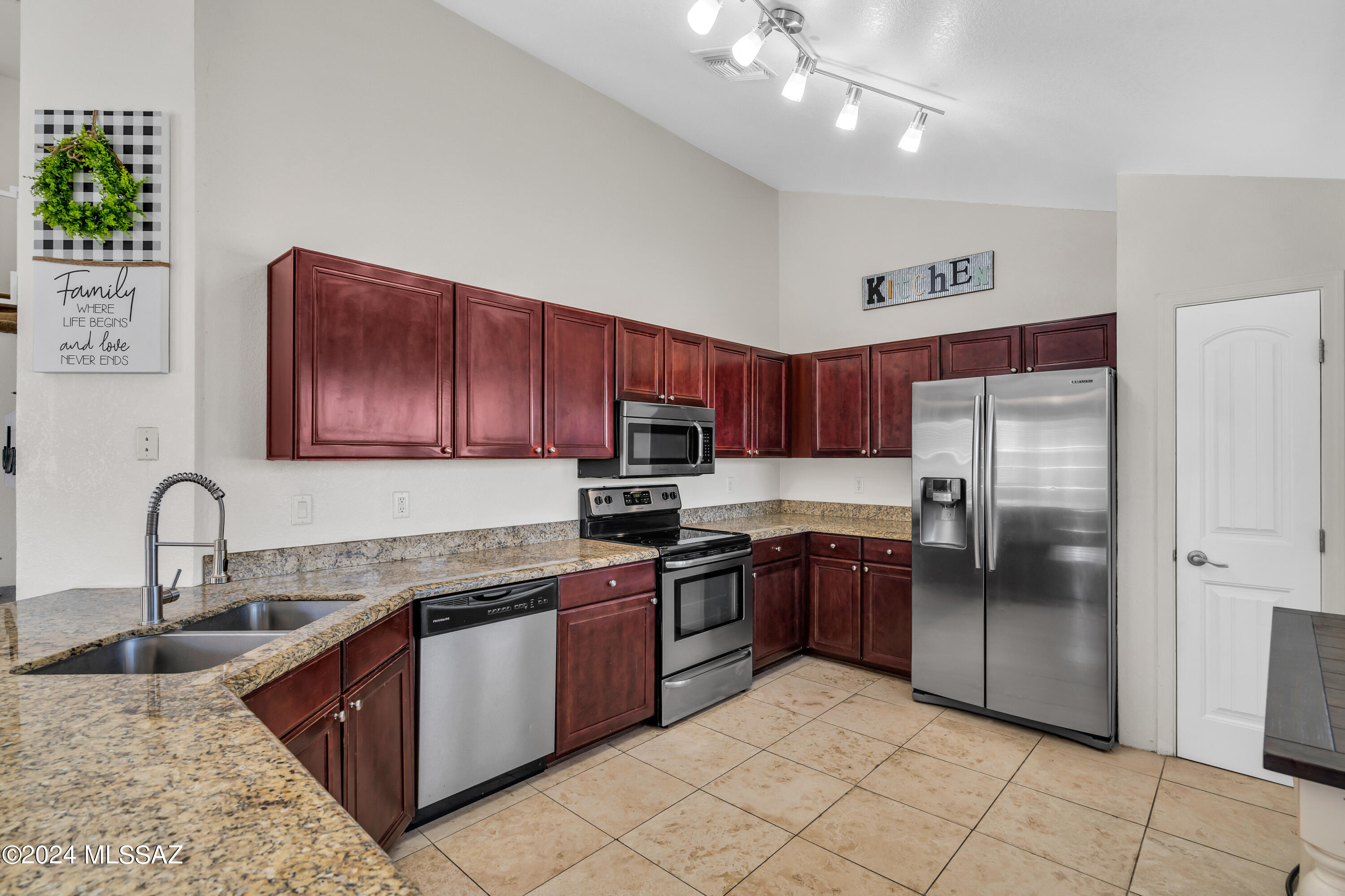 Presidio Hills (1-182) - Residential