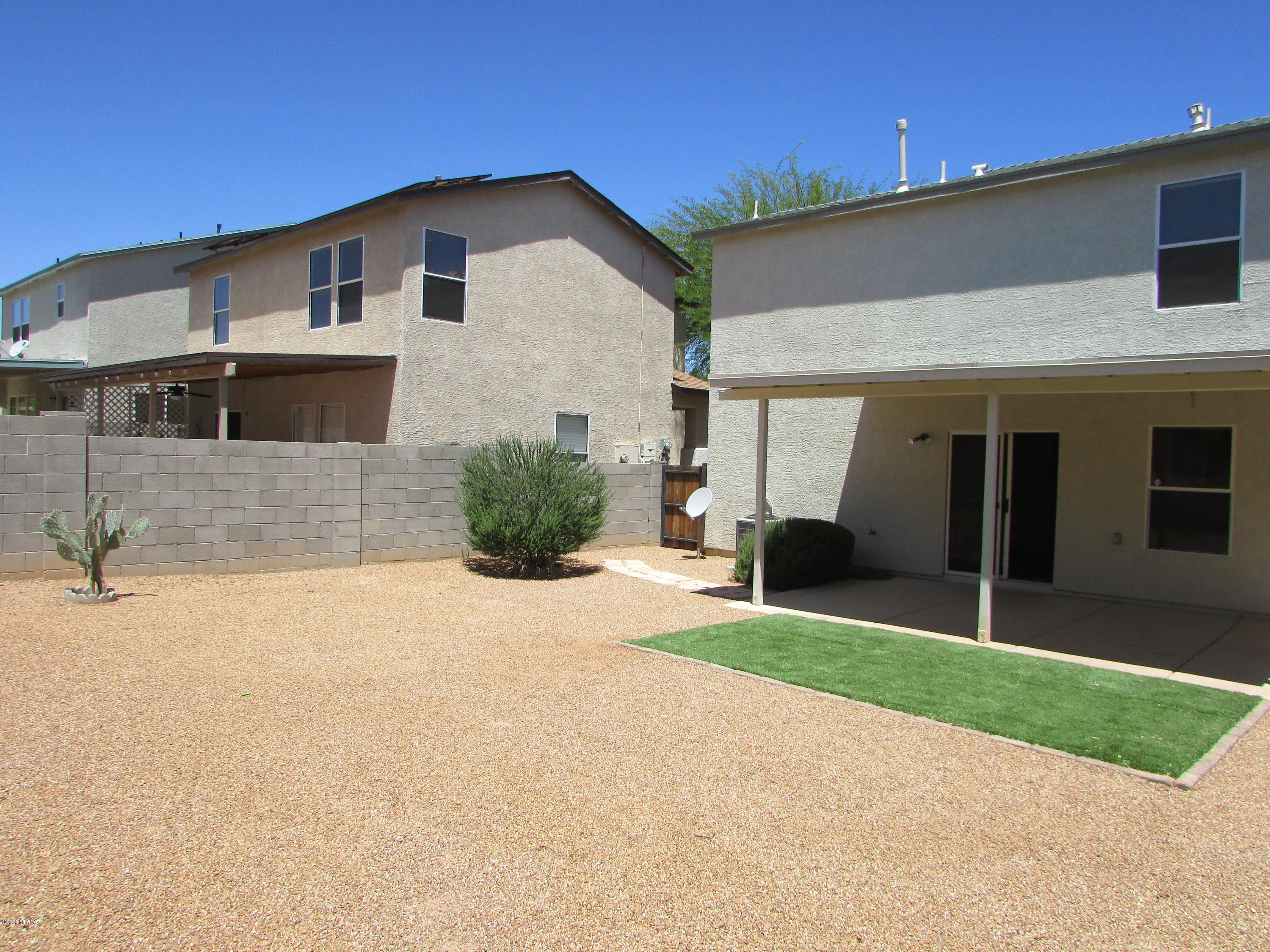 Pantano Ridge (1-123) - Residential Lease
