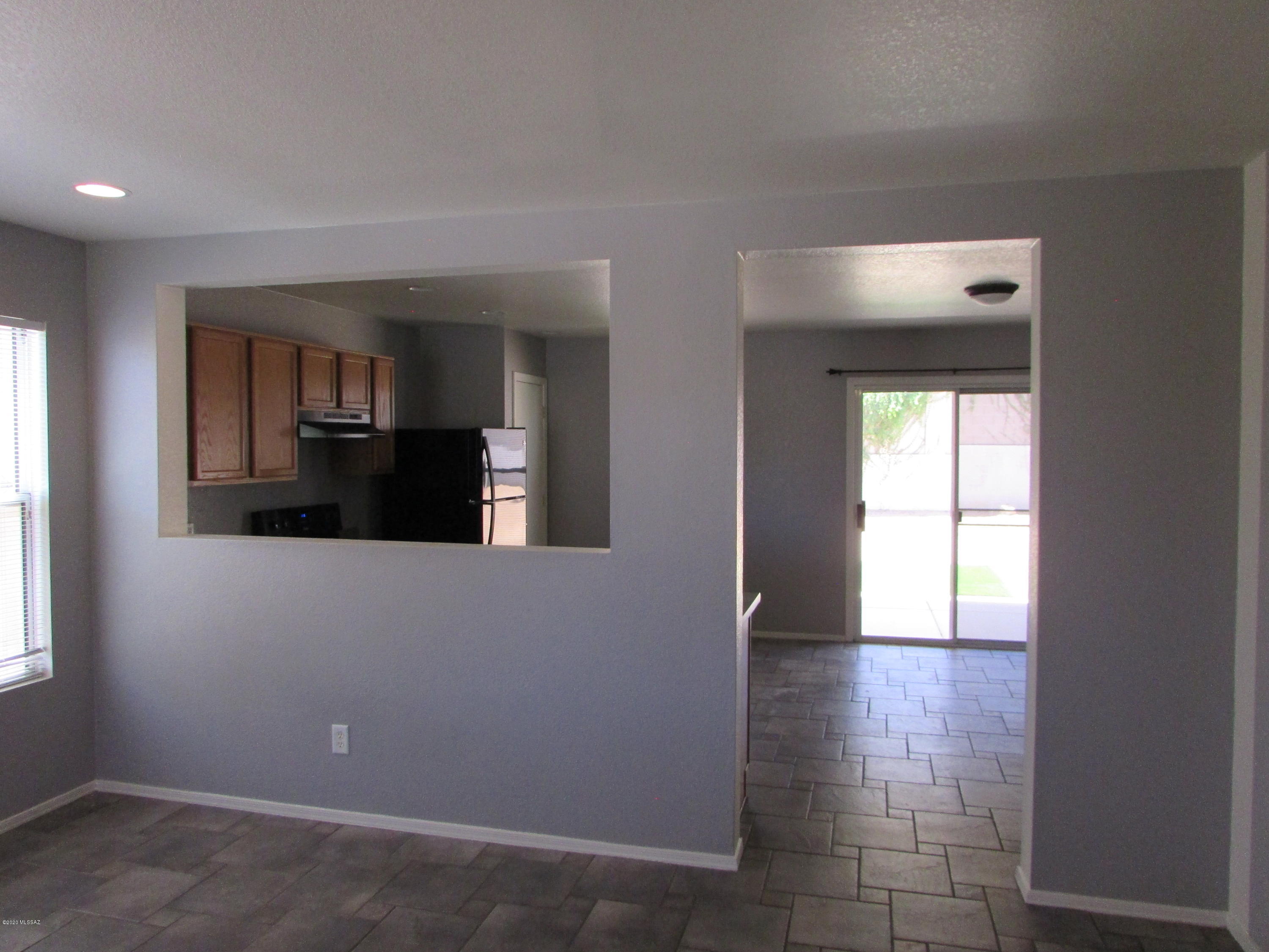 Pantano Ridge (1-123) - Residential Lease