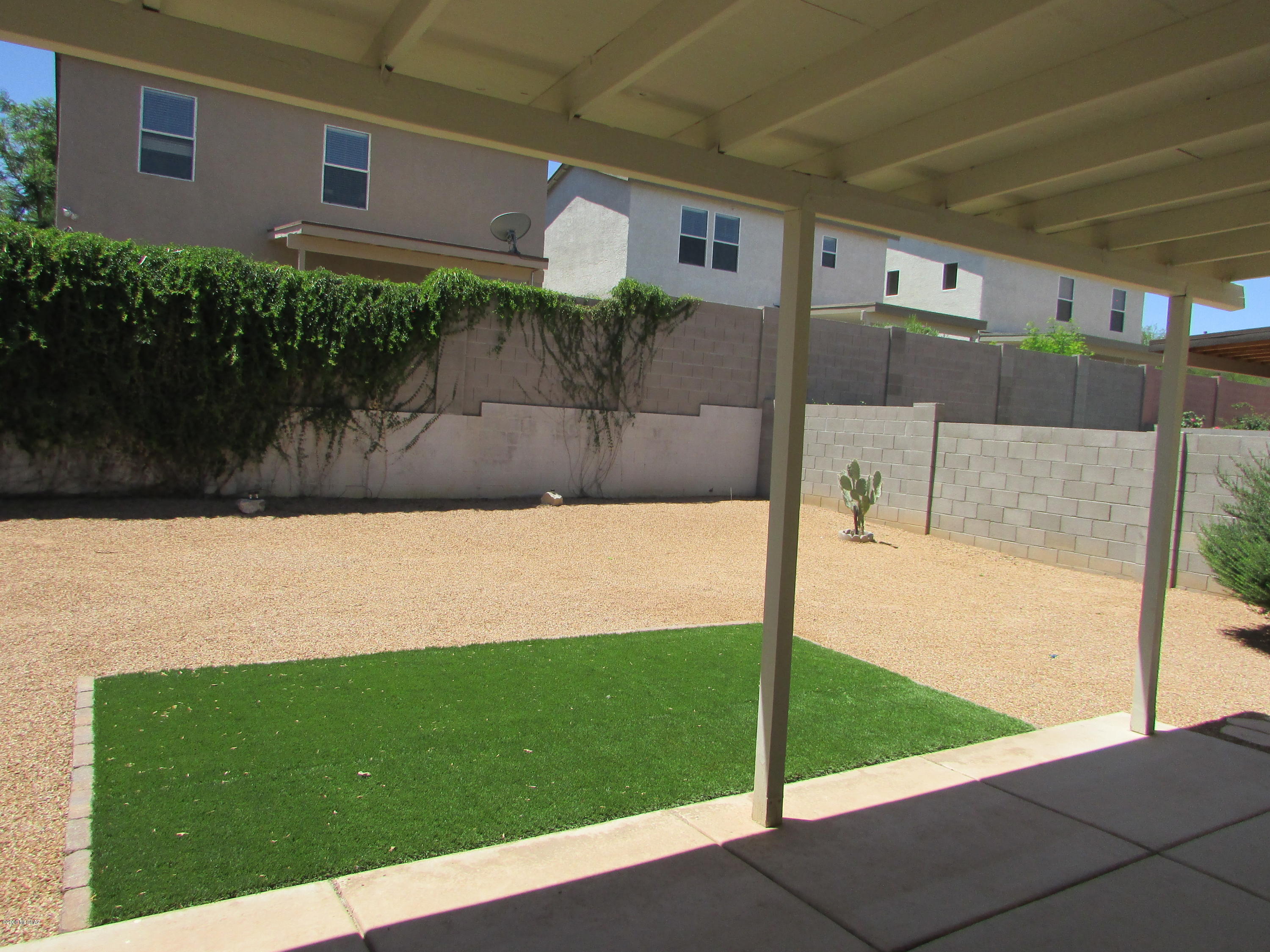 Pantano Ridge (1-123) - Residential Lease