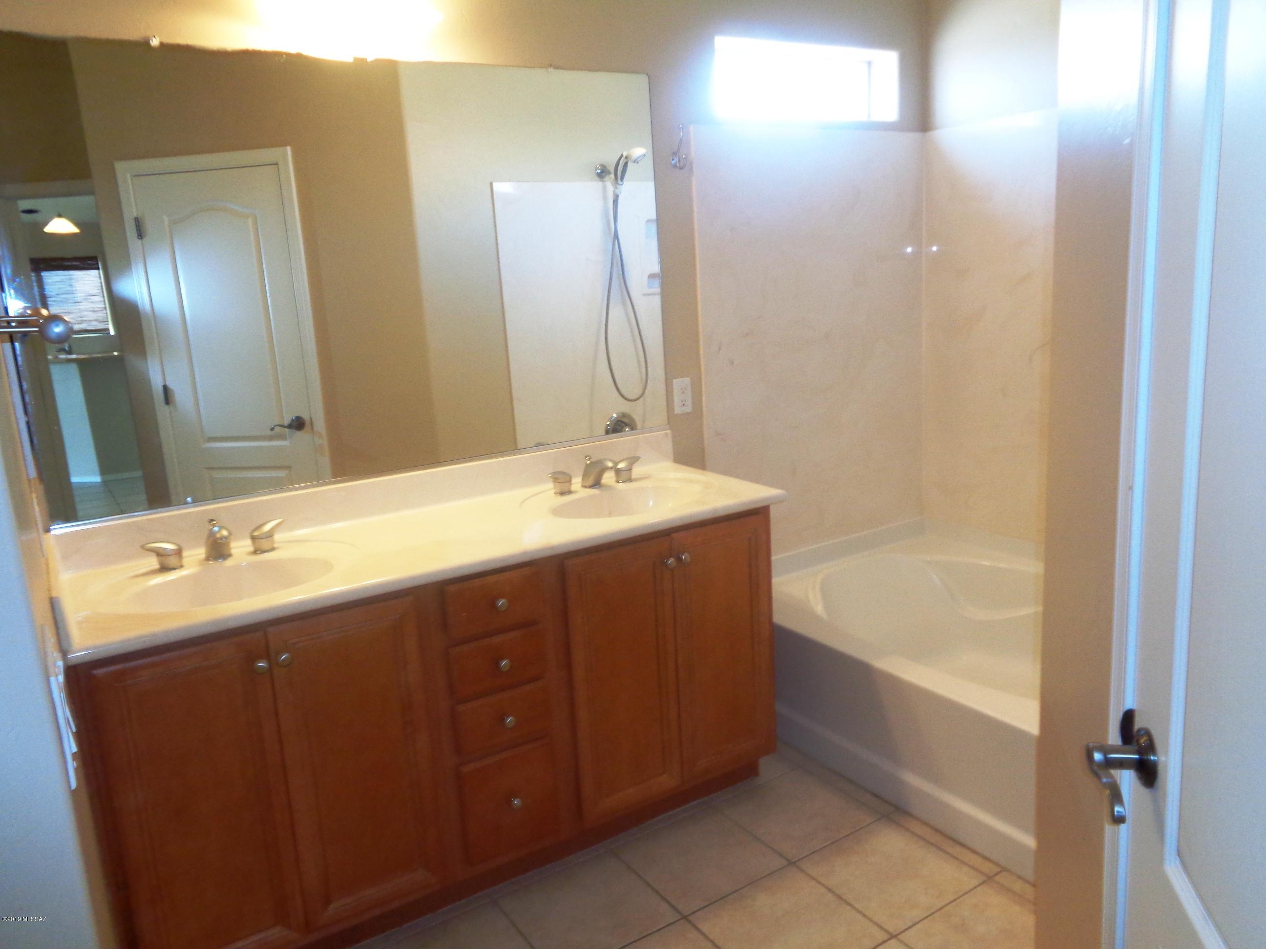 Oasis Santa Rita (1-298) - Residential