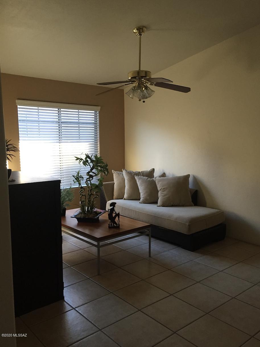 Catalina Poultry Acres NO 1 - Residential Lease