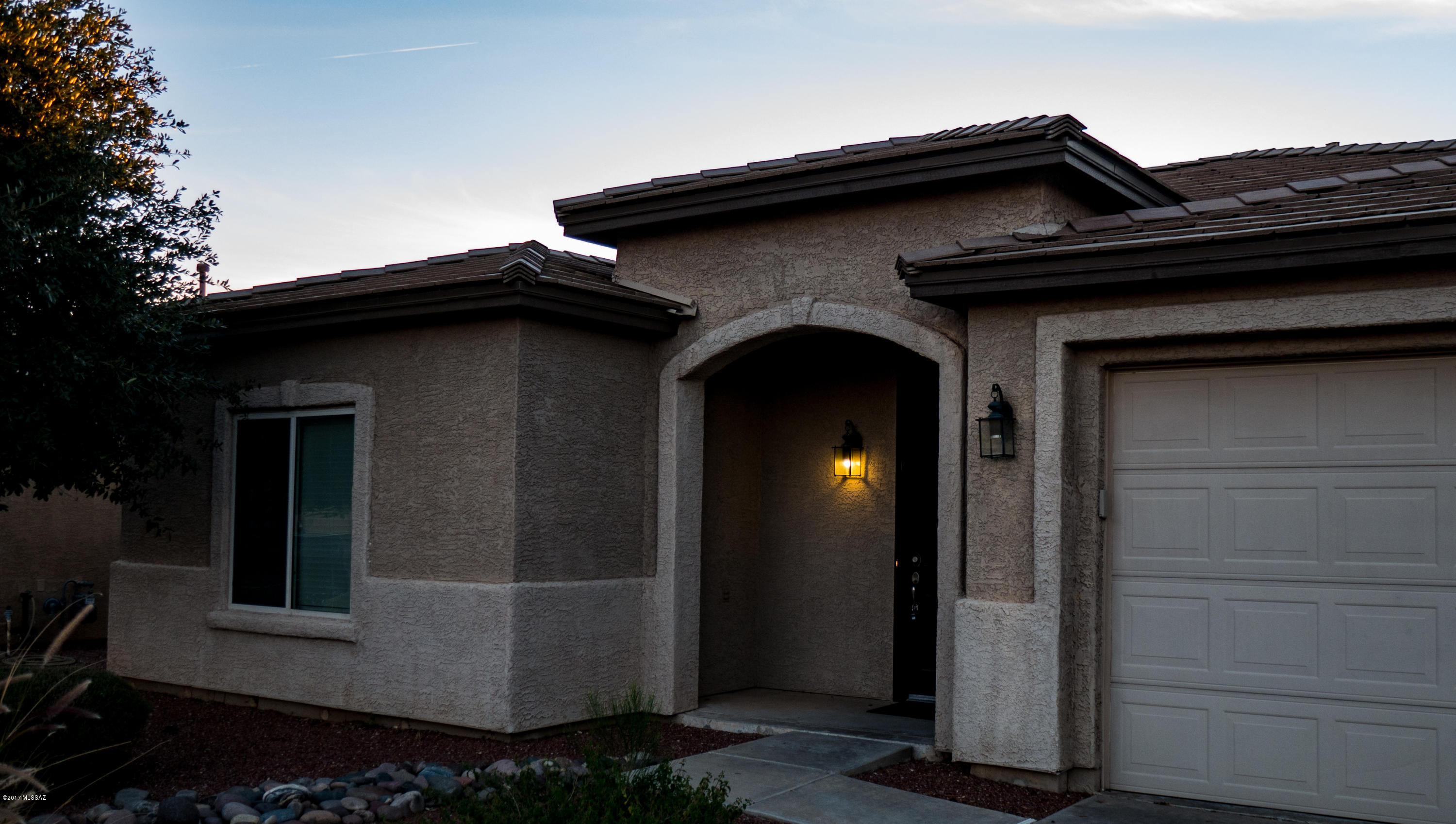 Black Horse (1-411) - Residential