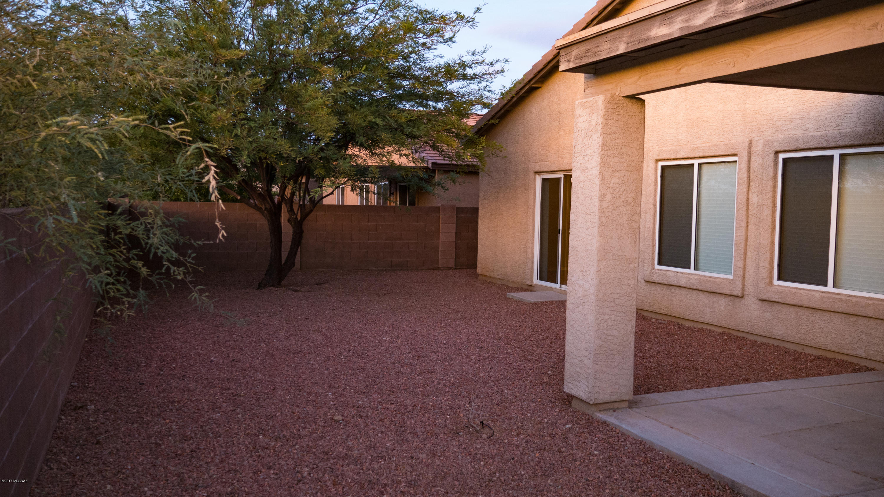 Black Horse (1-411) - Residential