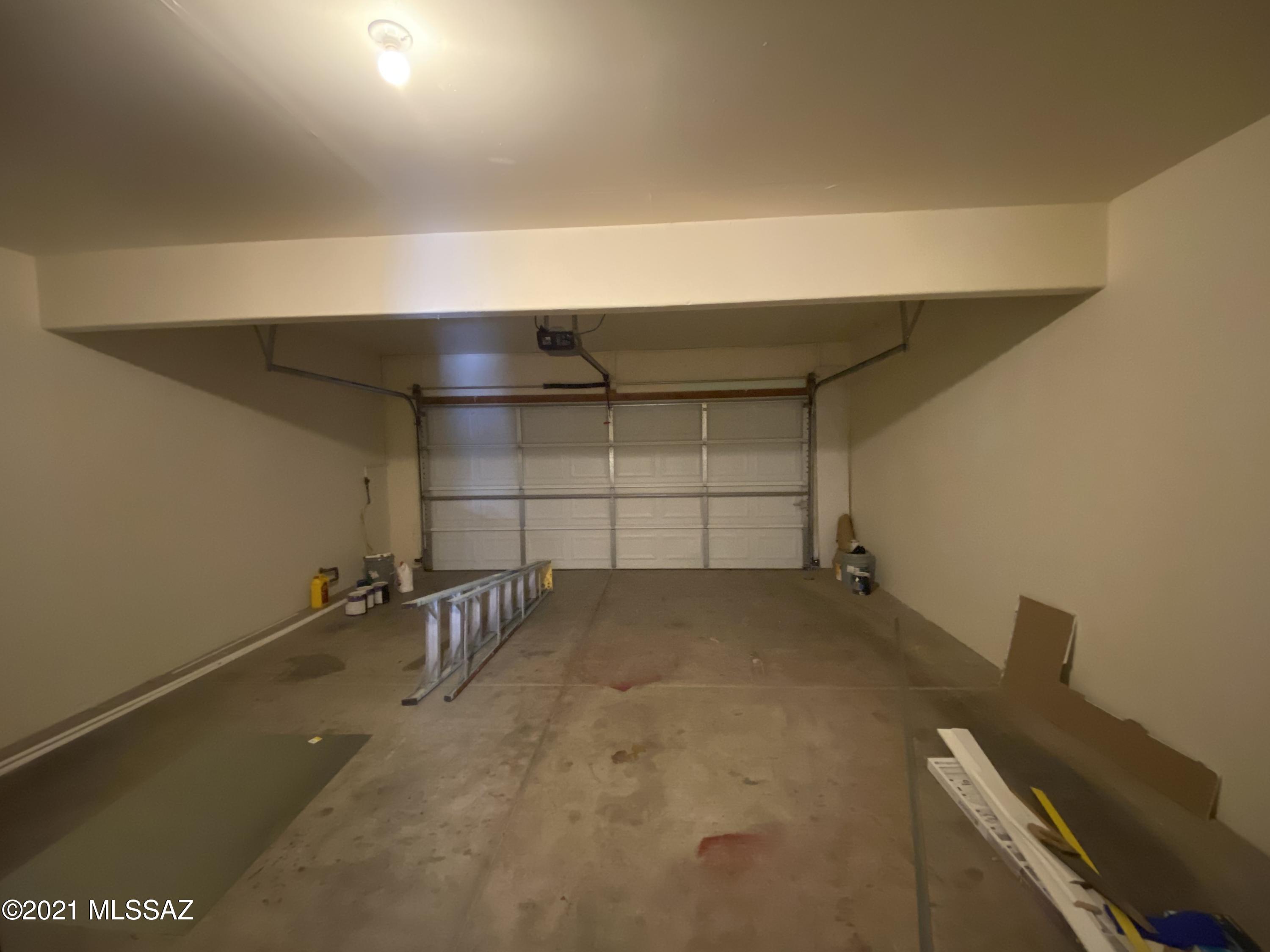 Presidio Del Oro (1-163) - Residential Lease