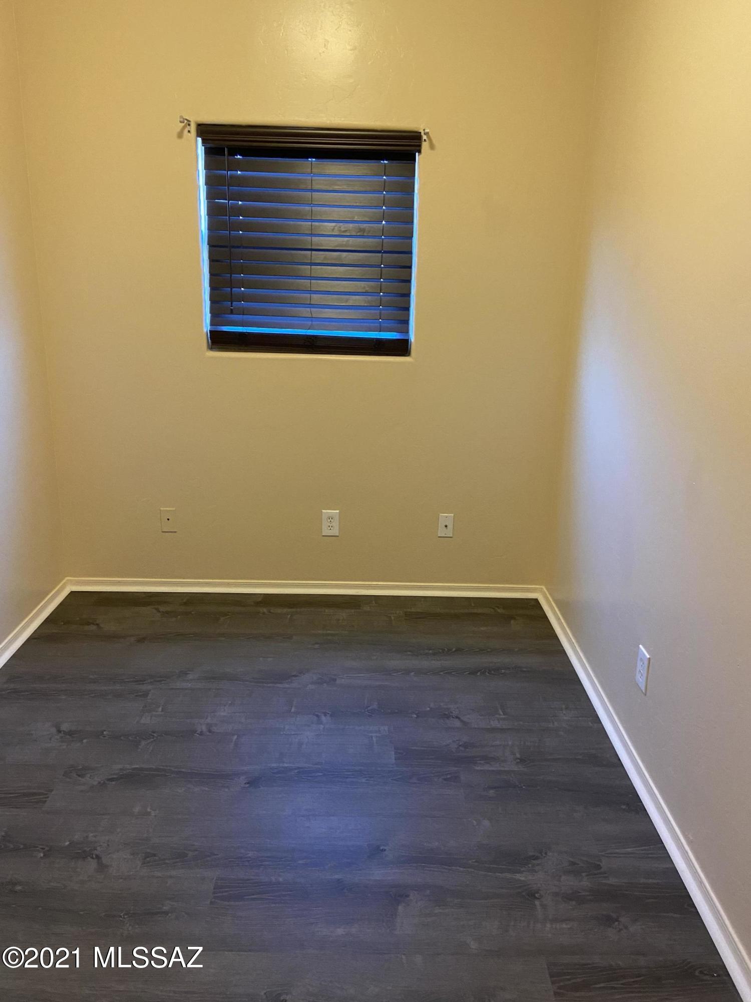 Presidio Del Oro (1-163) - Residential Lease