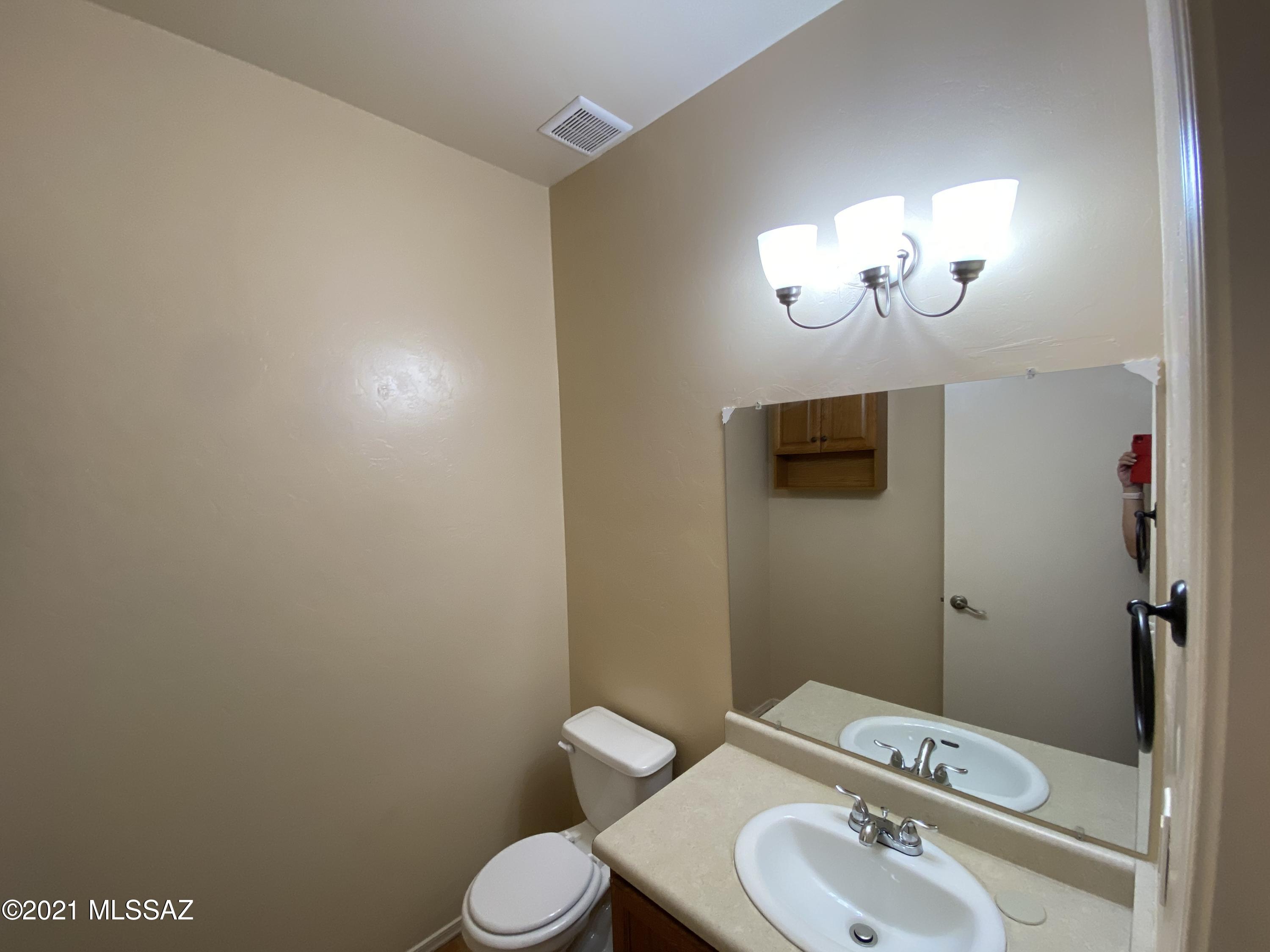 Presidio Del Oro (1-163) - Residential Lease