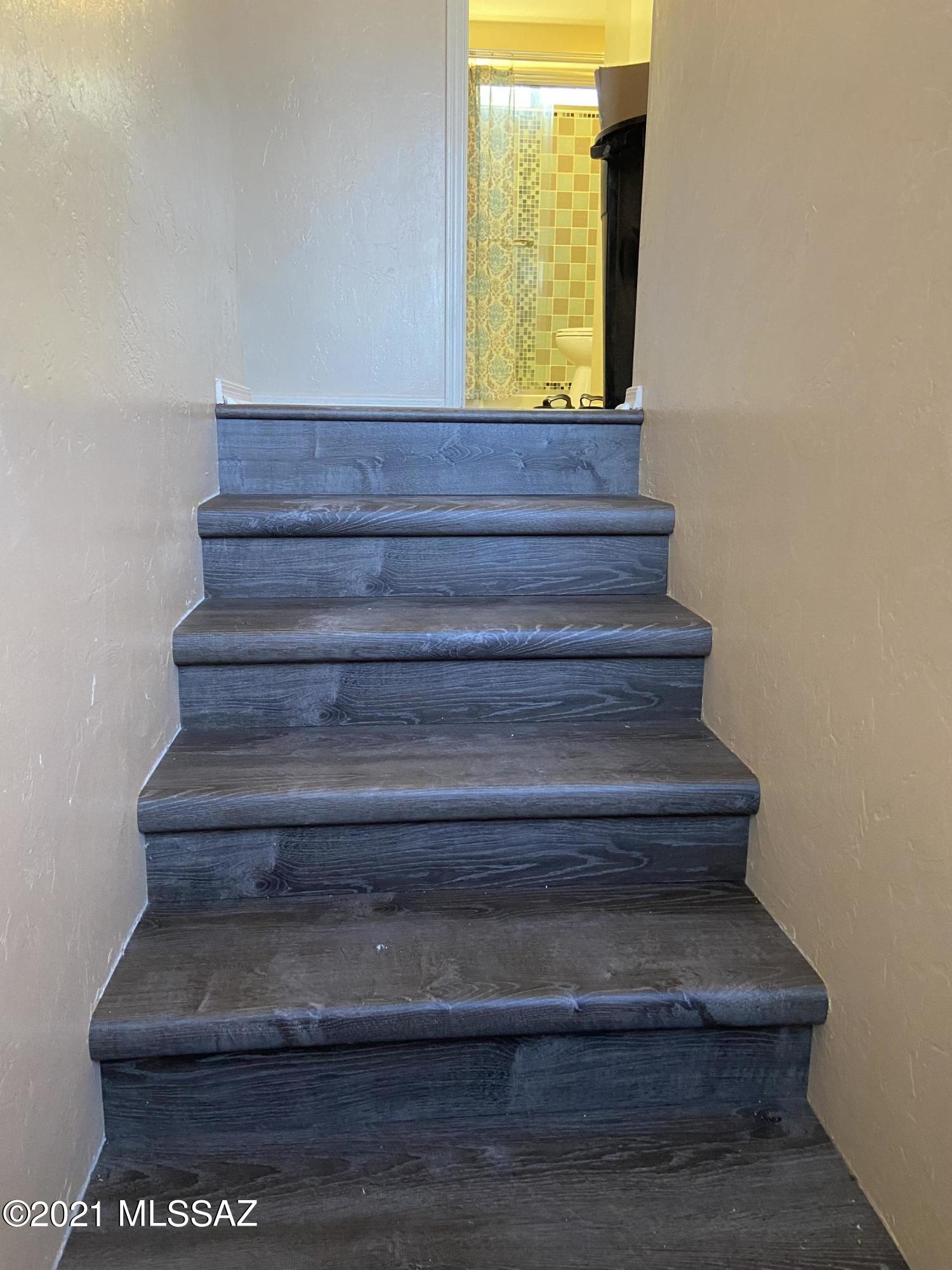 Presidio Del Oro (1-163) - Residential Lease