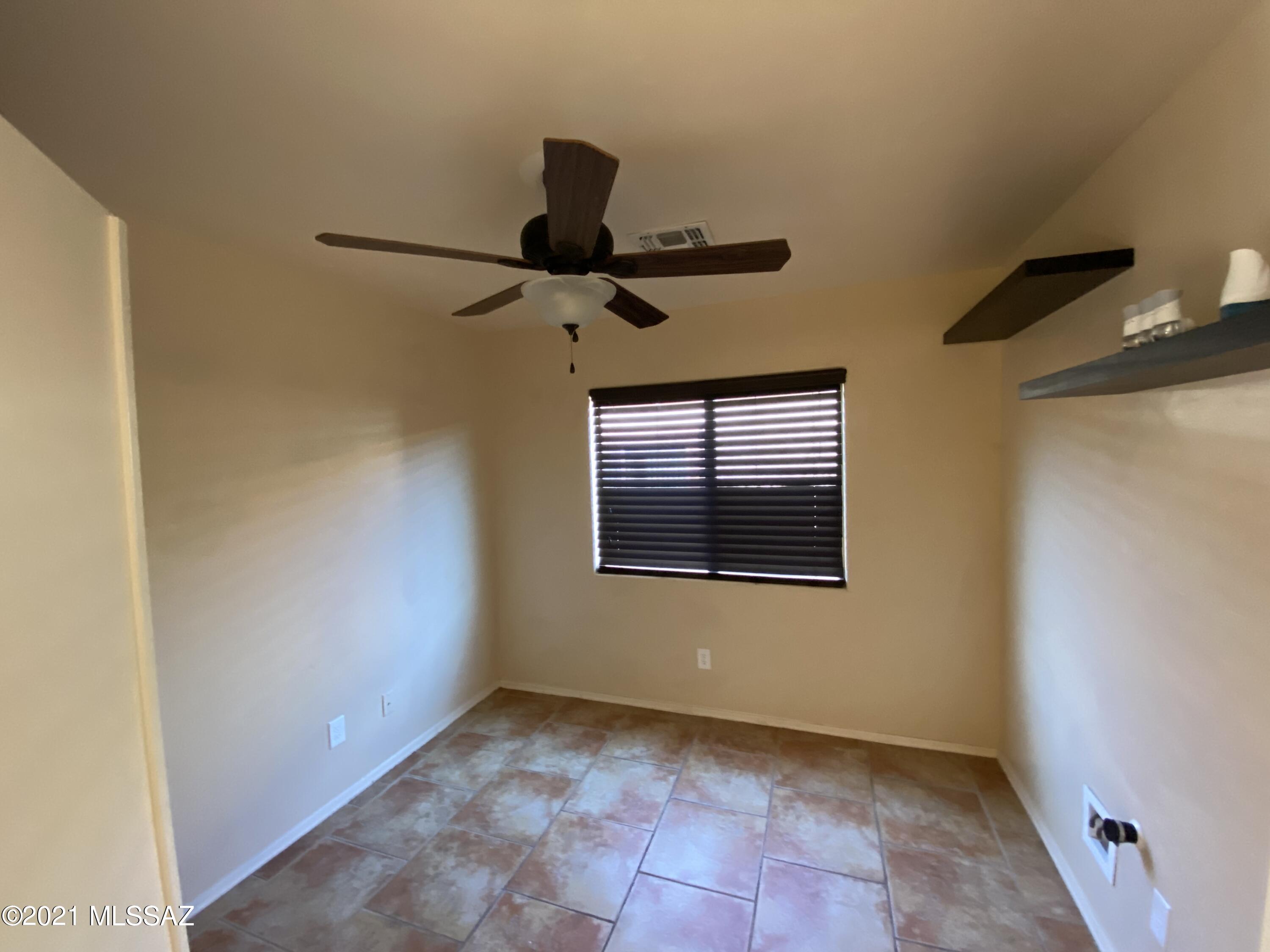 Presidio Del Oro (1-163) - Residential Lease