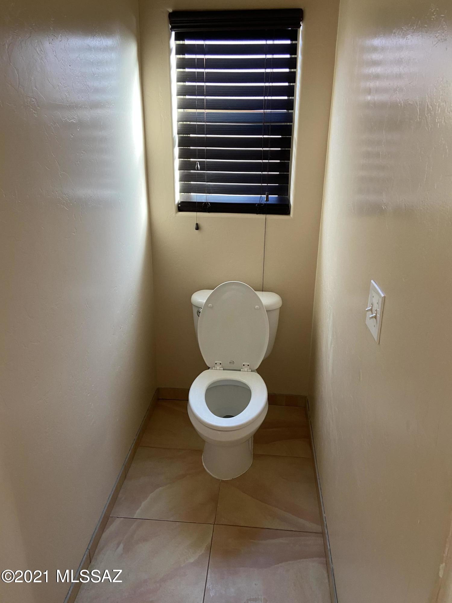 Presidio Del Oro (1-163) - Residential Lease