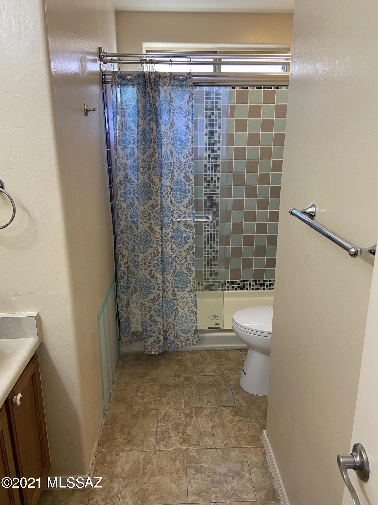Presidio Del Oro (1-163) - Residential Lease